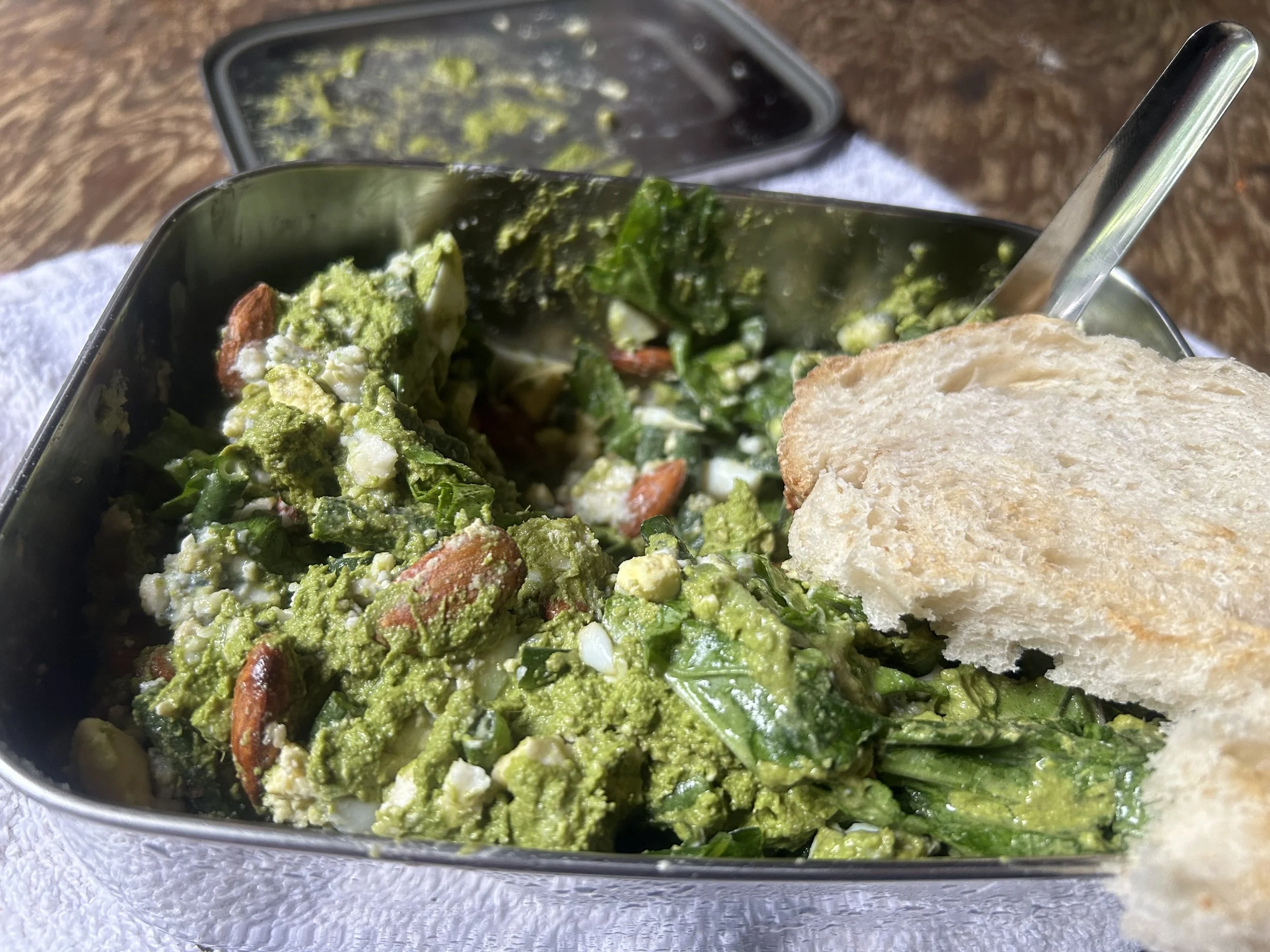 Eating What I Like: Salad and Bread