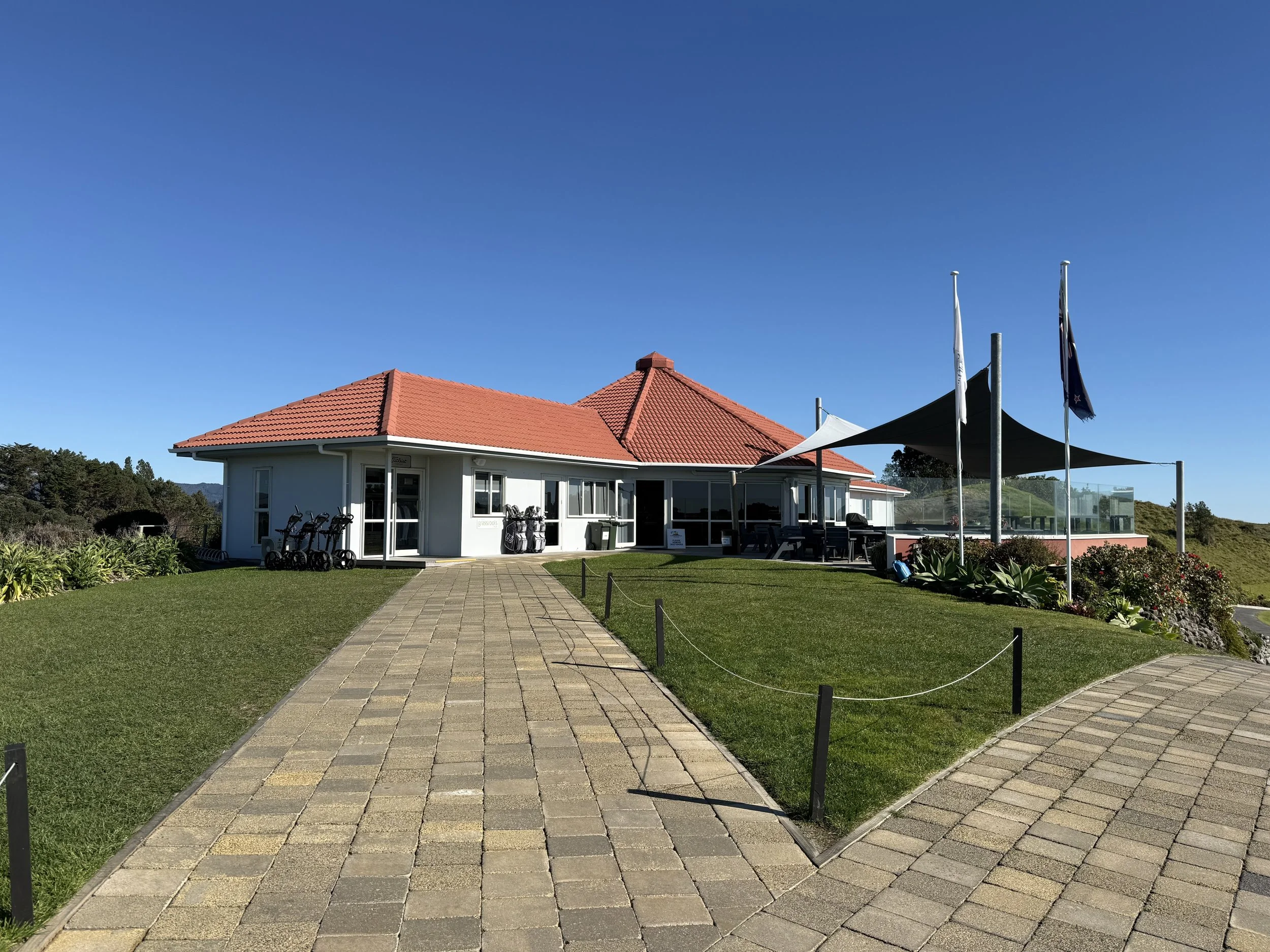 Ohope Golf Club only 1km drive 