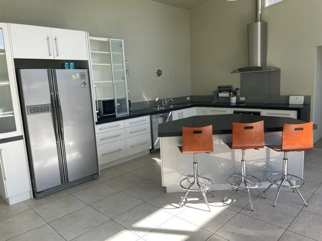 Big well-equipped kitchen