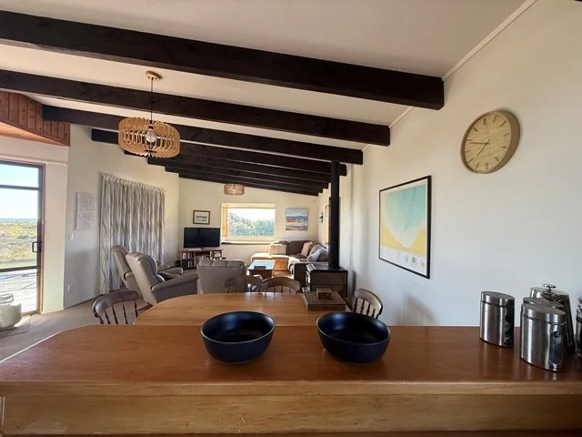 kitchen looking into lounge-balcony-beach
