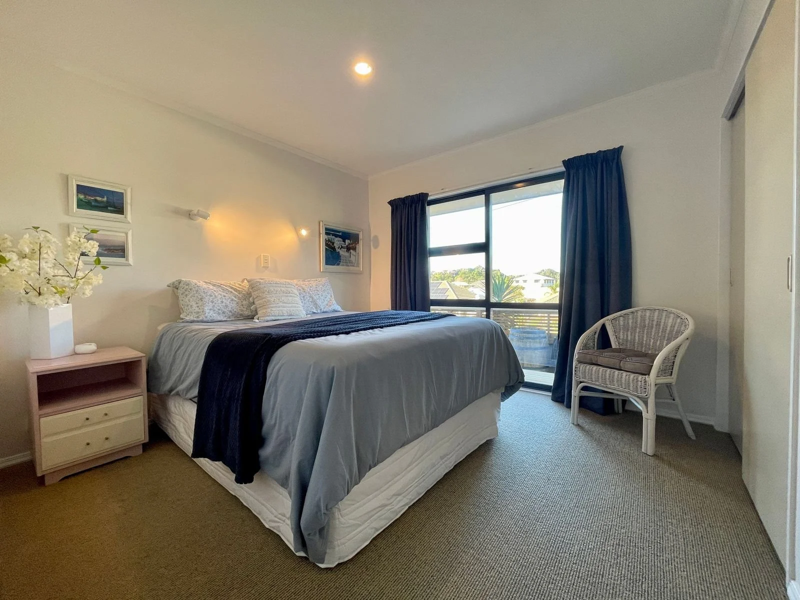 very comfortable queen bedroom