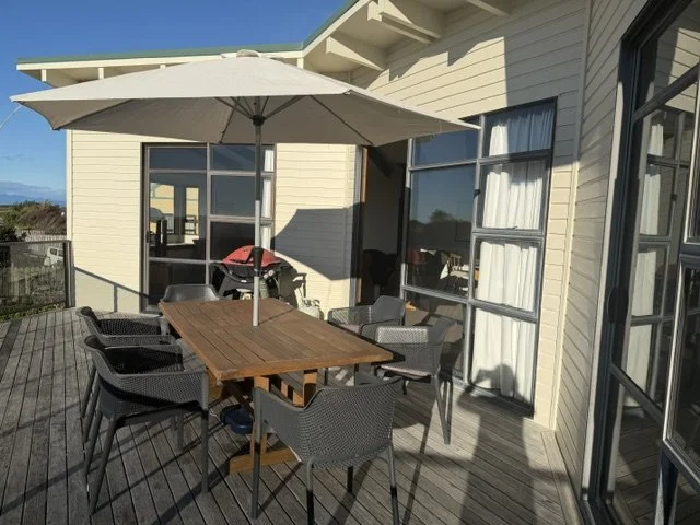 Upstairs balcony with some sea views