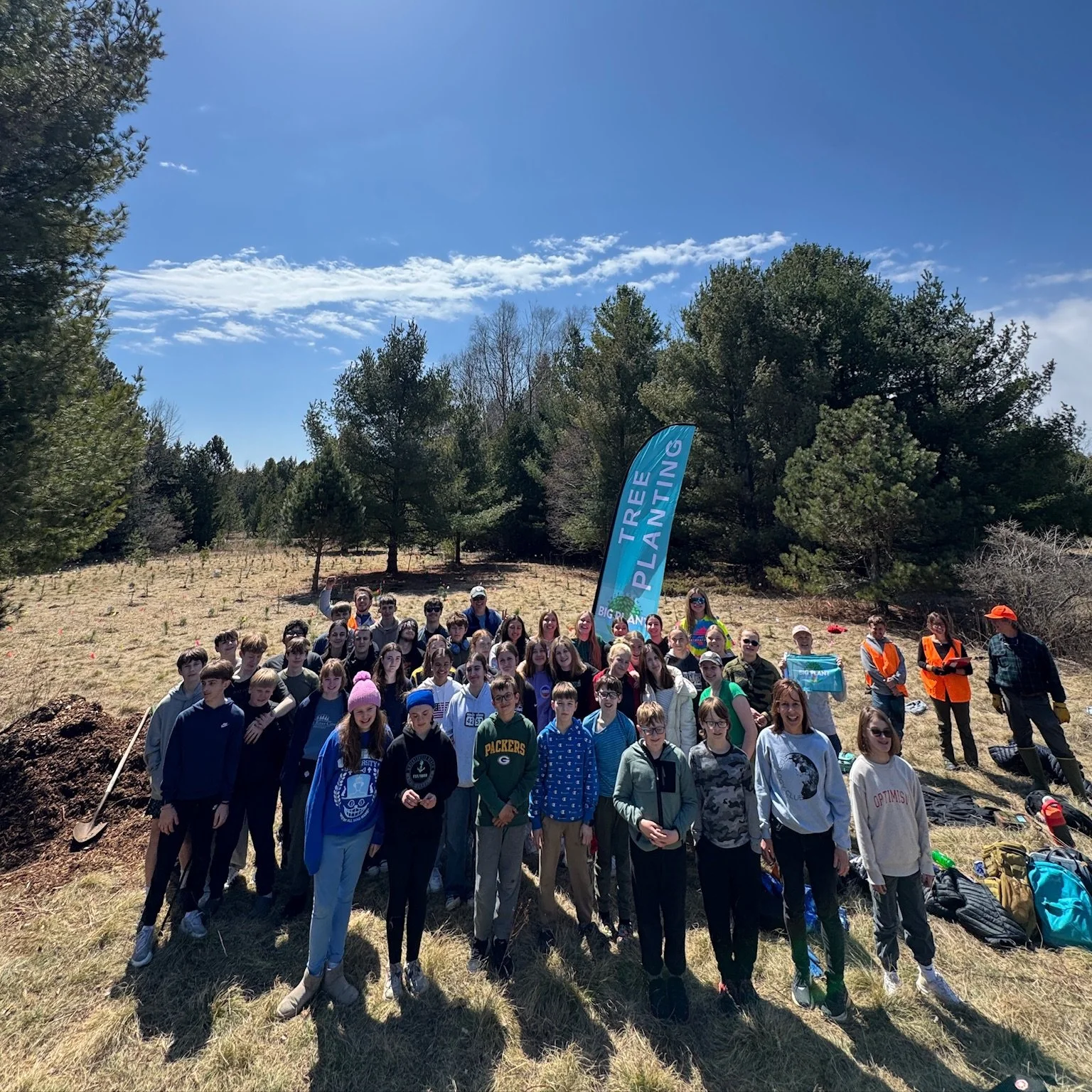 Community Tree Planting in Crossroads at Big Creek 