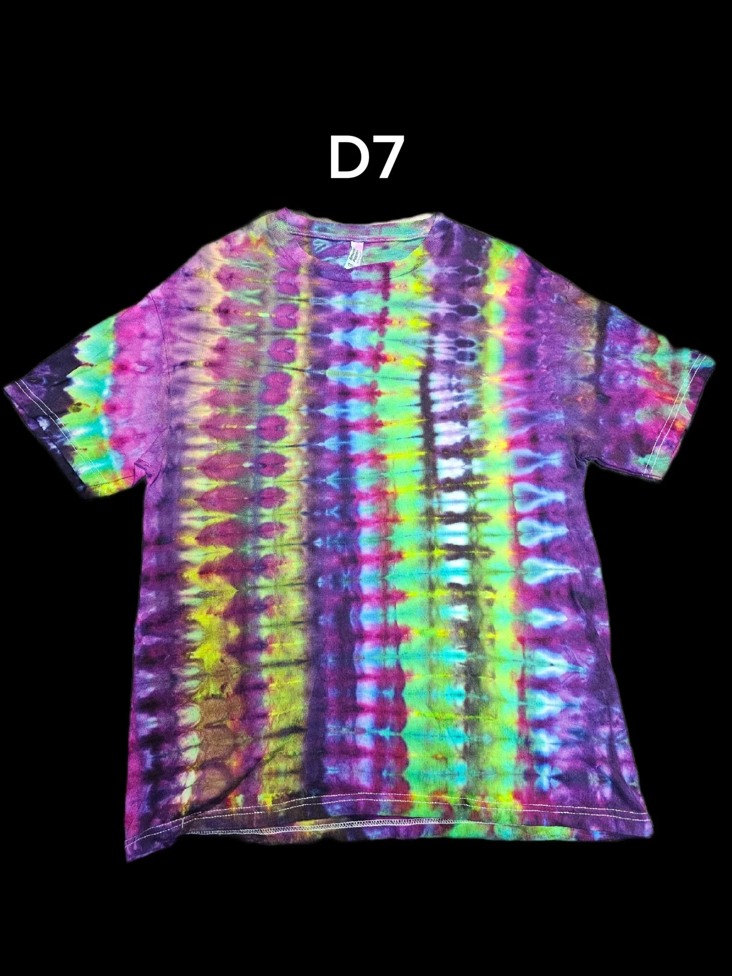 D7 Pleated