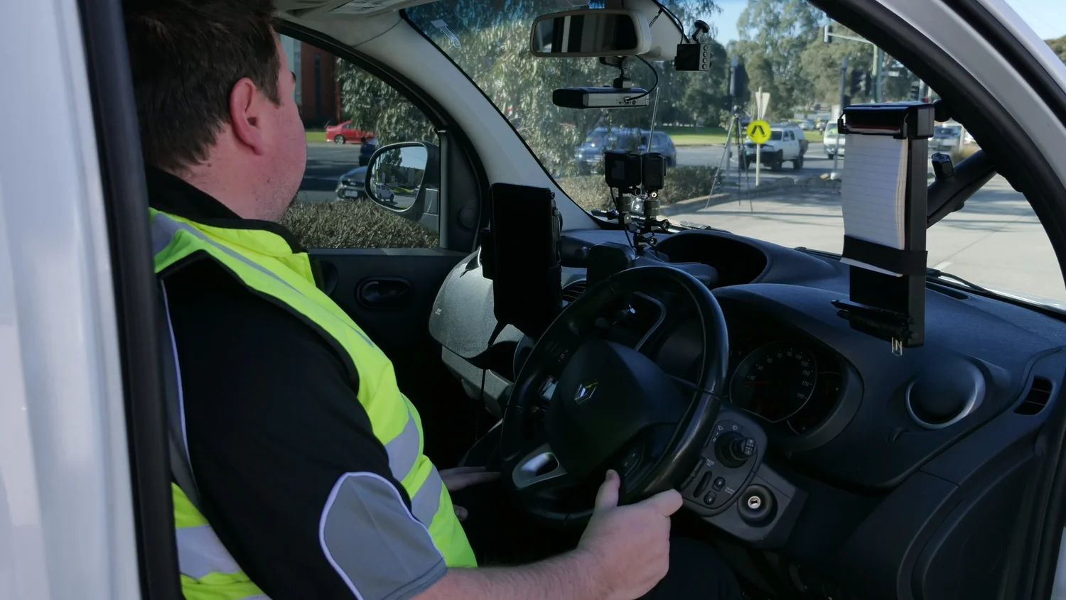 Jet Couriers driver preparing for an Auckland delivery