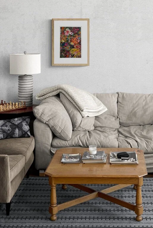 bright-studio-apartment-living-room-11.jpg