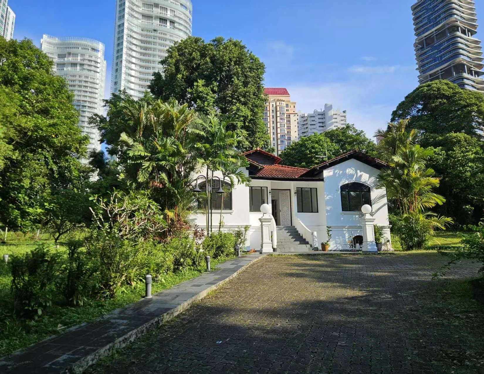 Black & White House Venue Image_pages-to-jpg-0001.jpg