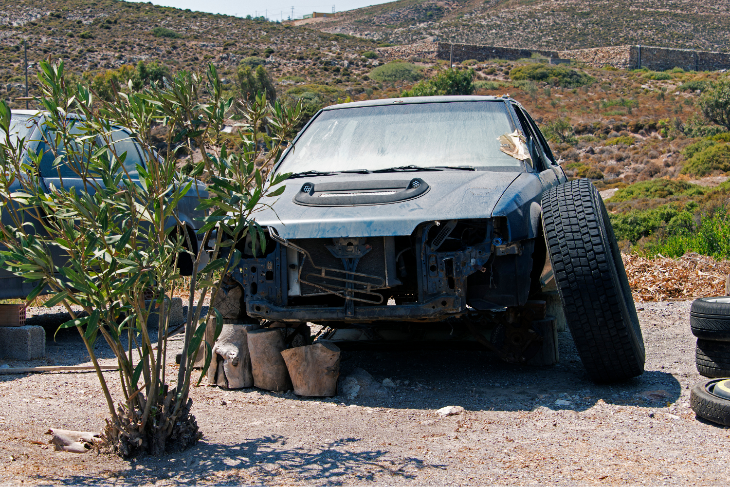How We Handle Junk Vehicles with No Title or Missing Keys