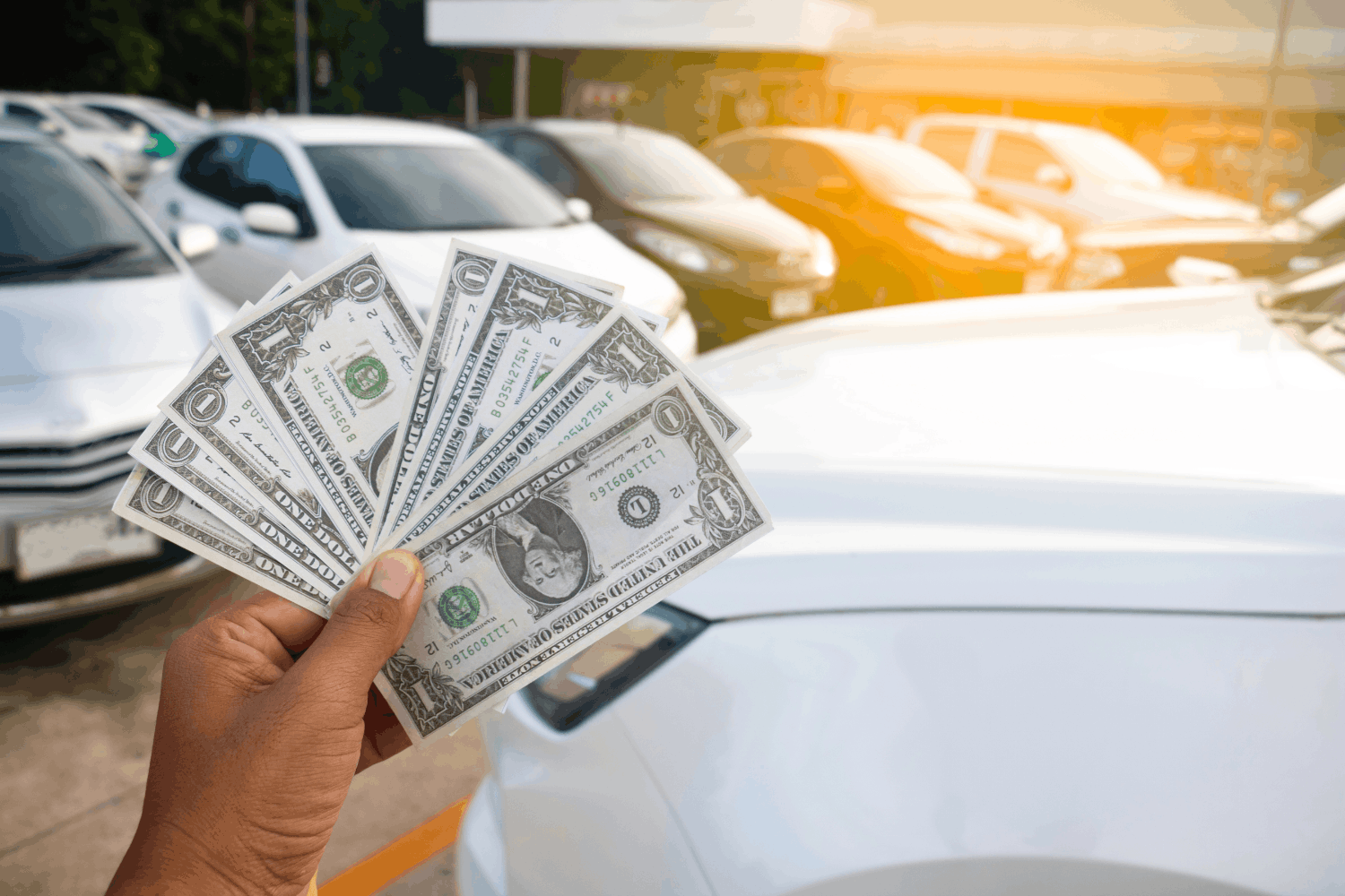 Why Our Cash-On-The-Spot Offers Beat Listing Your Old Car Online