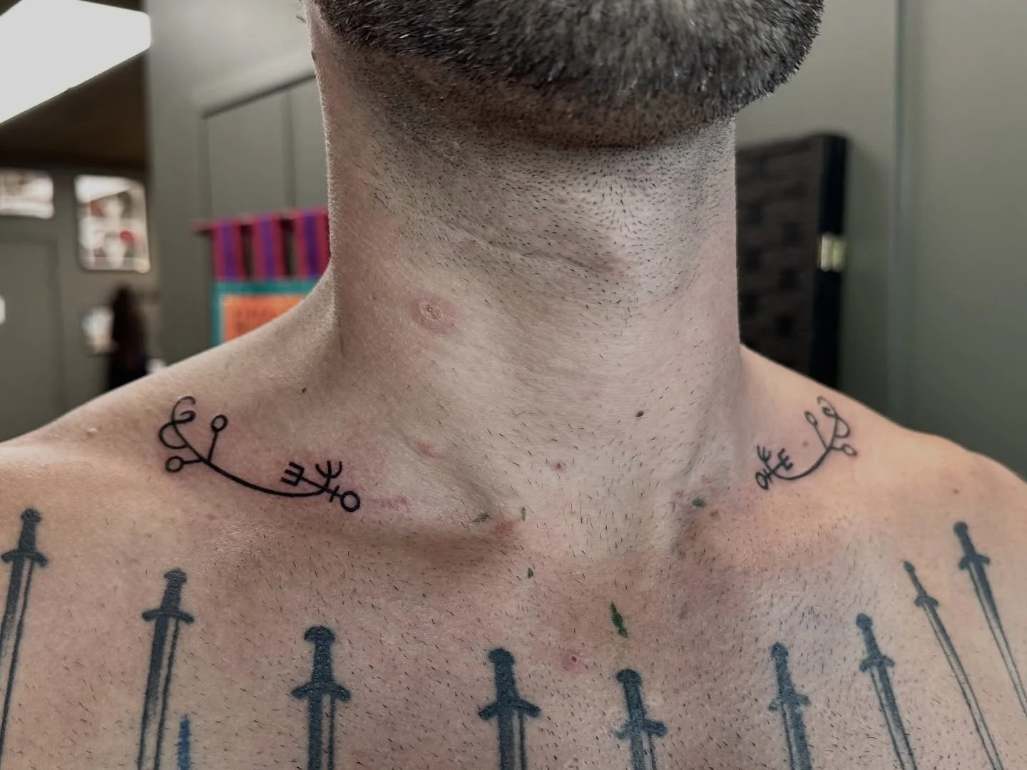 More runes for Russell 💪 
&bull;
&bull;
&bull;
&bull;
&bull;
#runes #runetattoo #lineworktattoo #vikingtattoo #simpletattoo