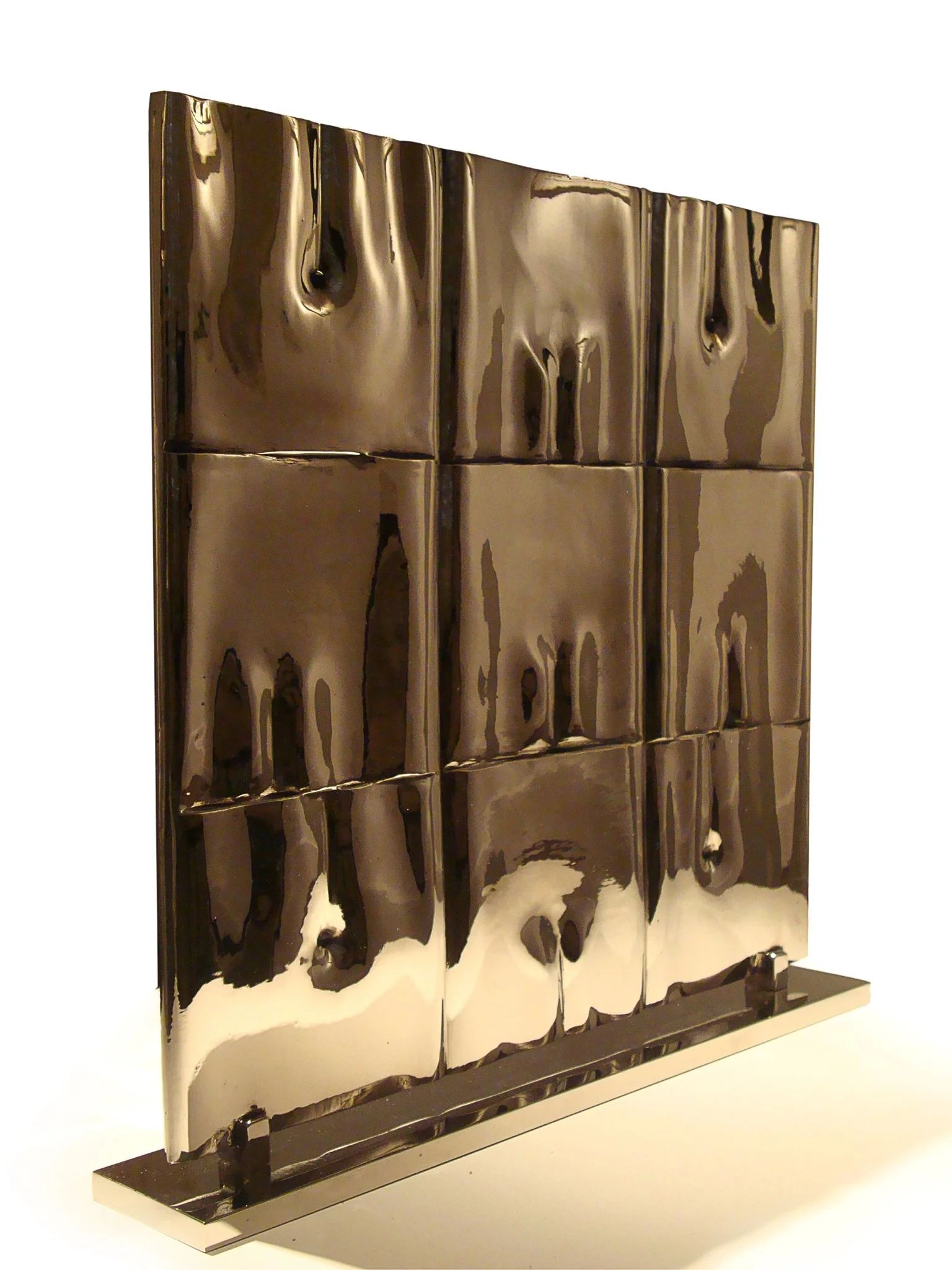 Sege - Bronze & Nickel - 12.5'x11.8'x1.9'.JPG