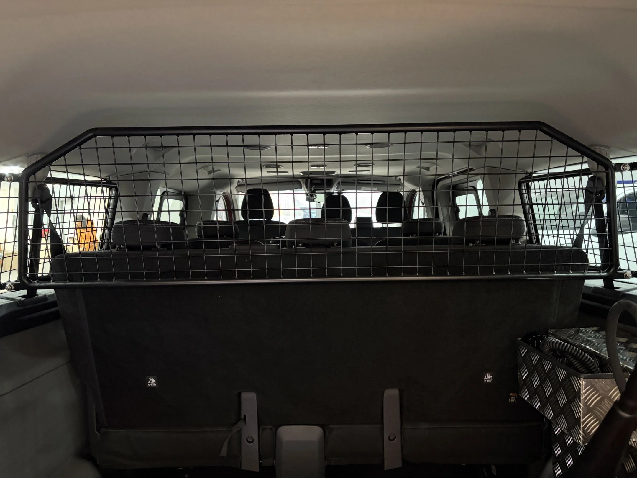 přepážka, mřížovaná, PÚ komaxit, Custom