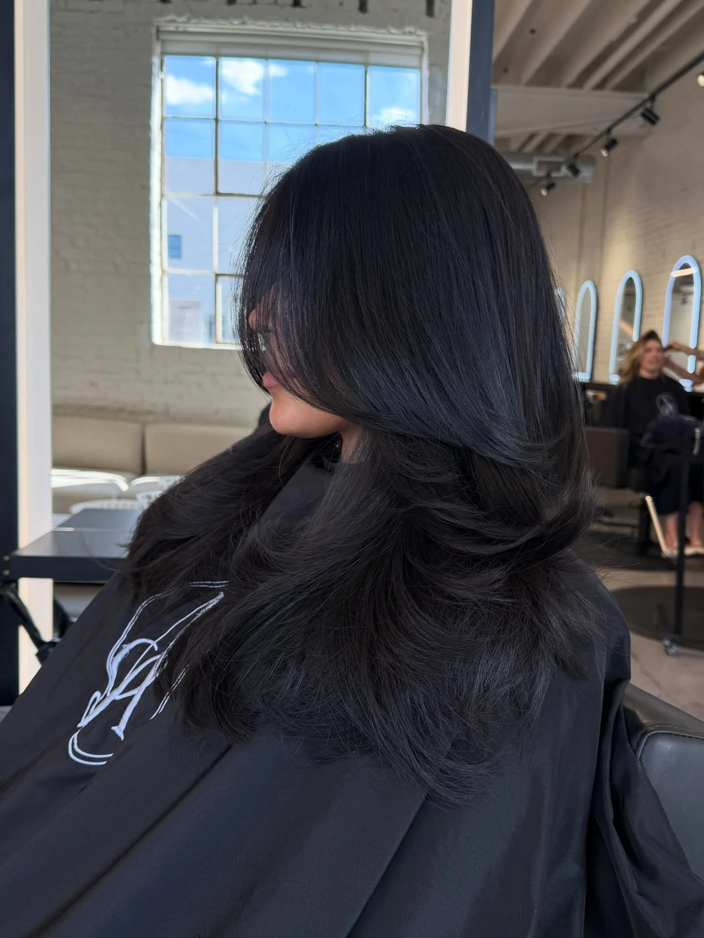 The blowout &amp; Cut + the products 🤍

@unite_hair @oribe @domdomhair