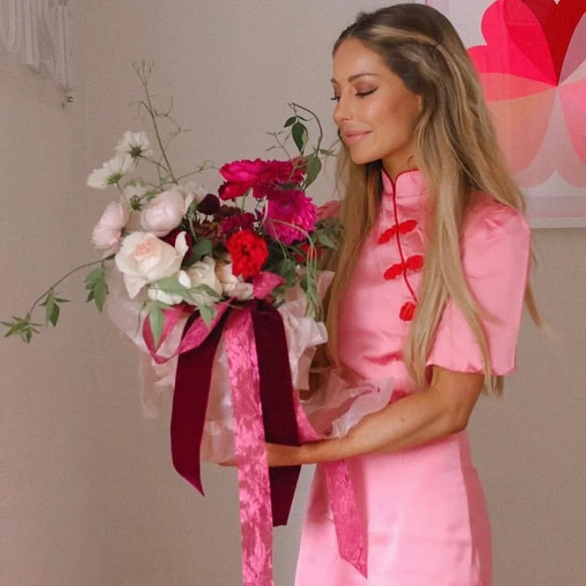 No time to be a content creator this morning, well I would rather get on with some screen printing and not be fiddling on my phone (and I forgot to post, oops)
.
So throwback to the utter excitement when @louise.thompson bought FIVE of my prints and 