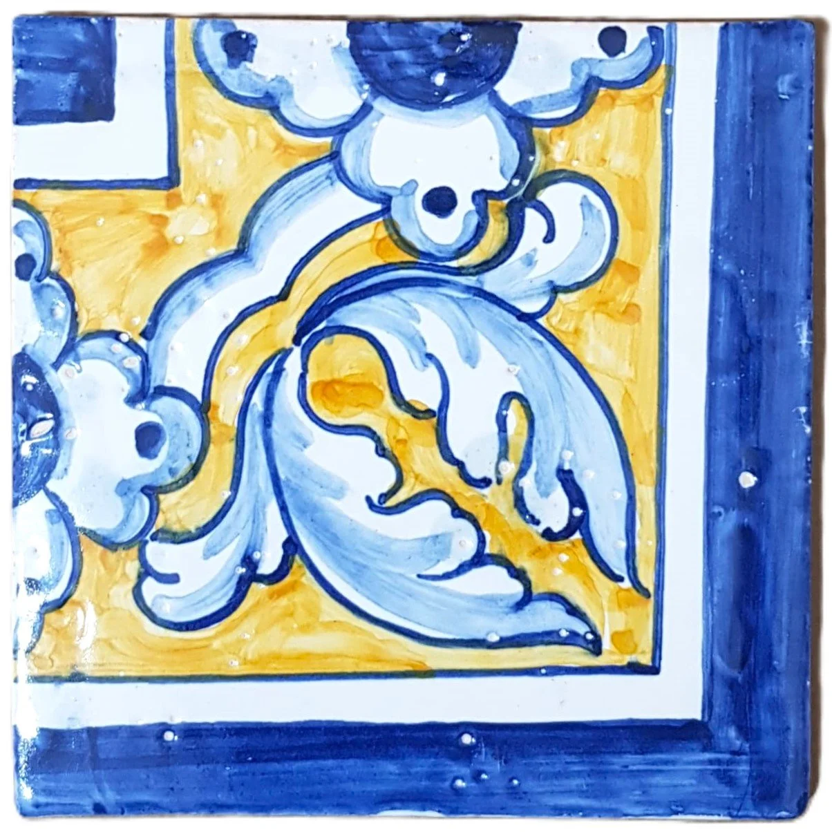 Classic Pattern 2 Corner Blue & Yellow