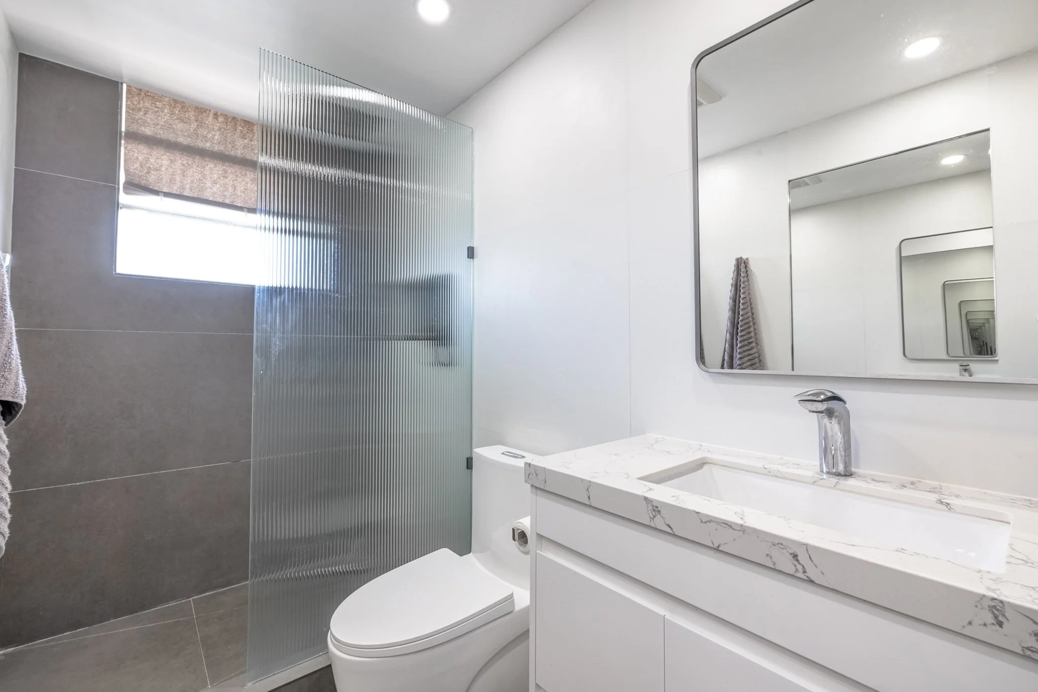 bathroom-3.jpg