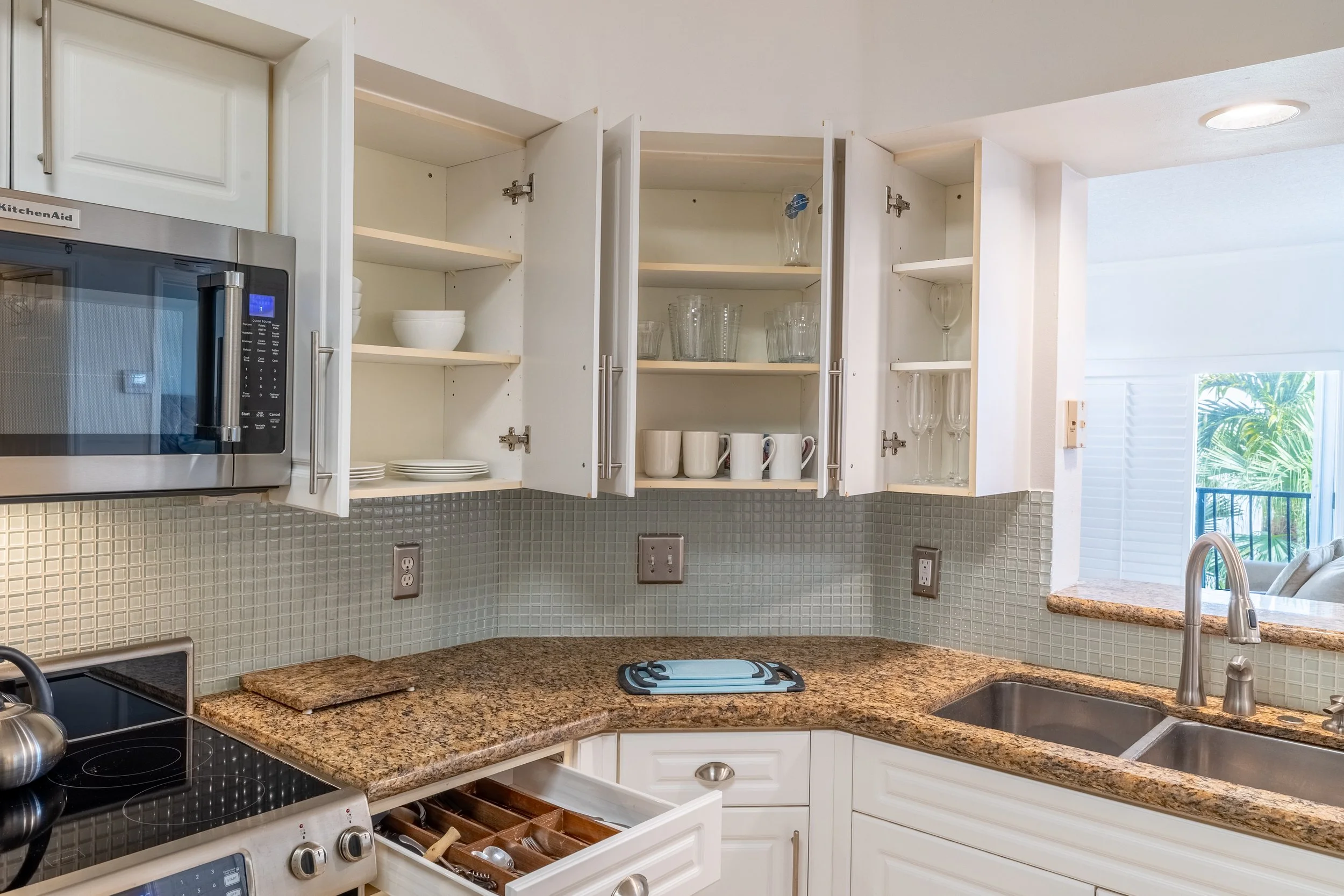 Kitchen-4.jpg