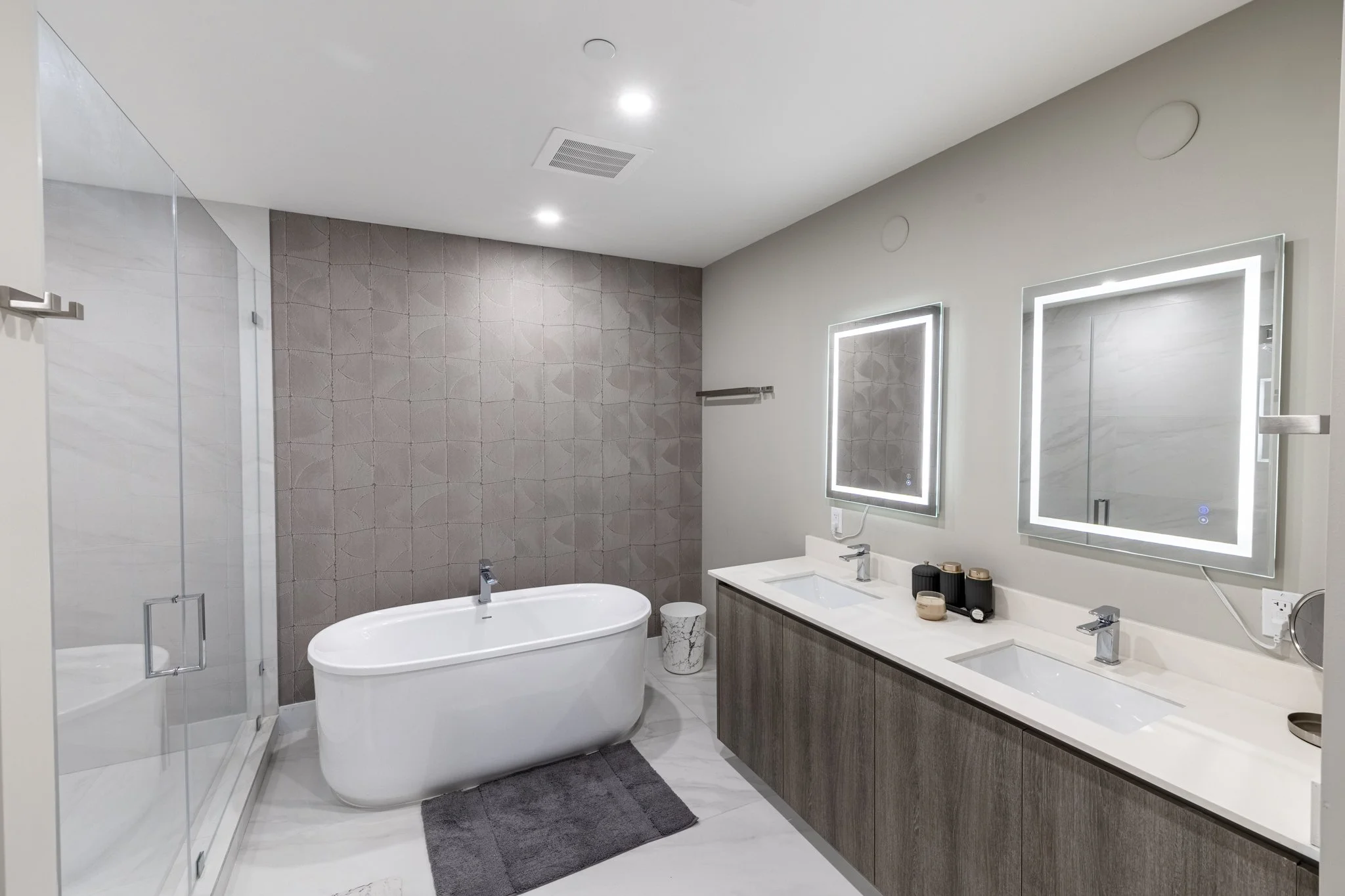 M Bathroom.jpg