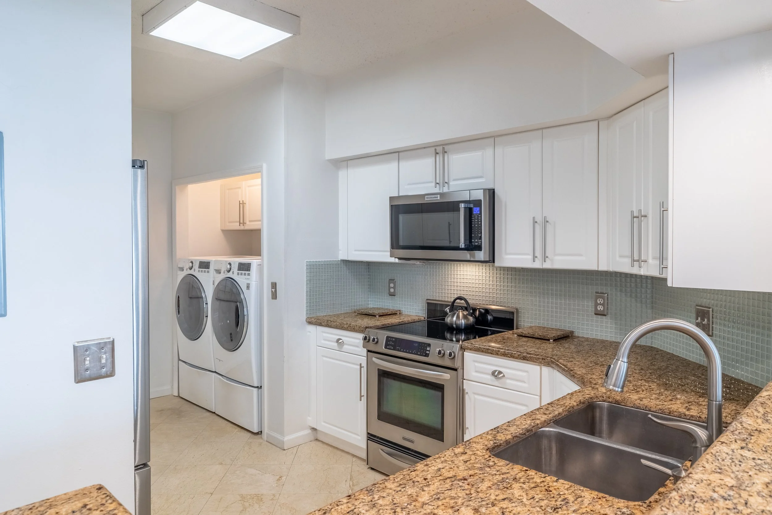 Kitchen-6.jpg