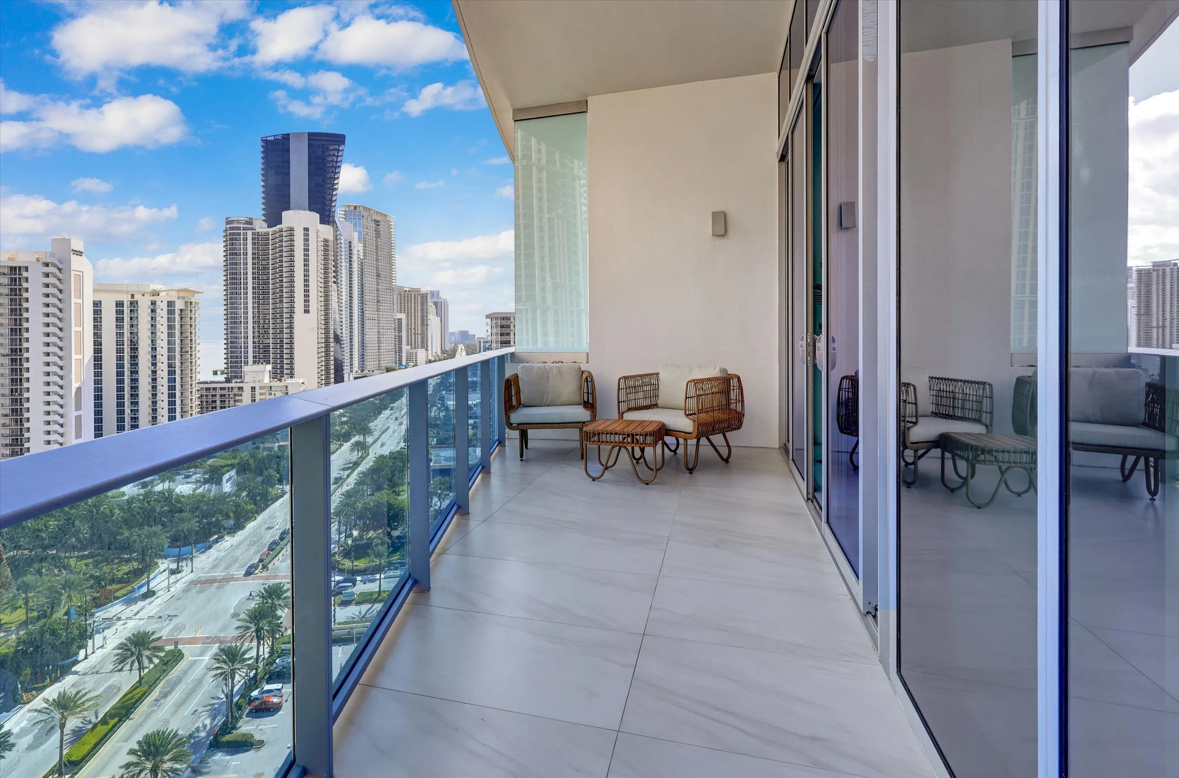 35-17550 Collins Ave-35.jpg