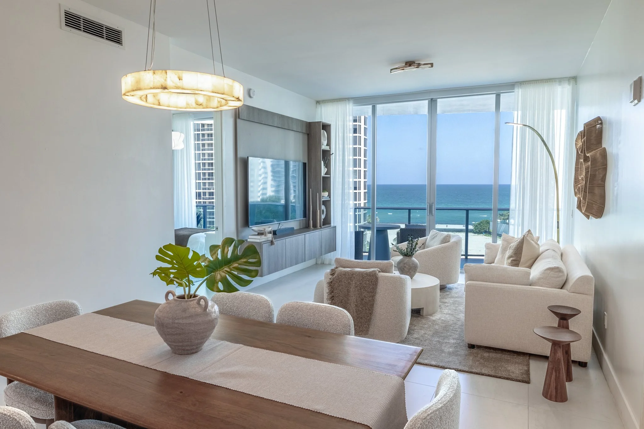 Dining room.jpg