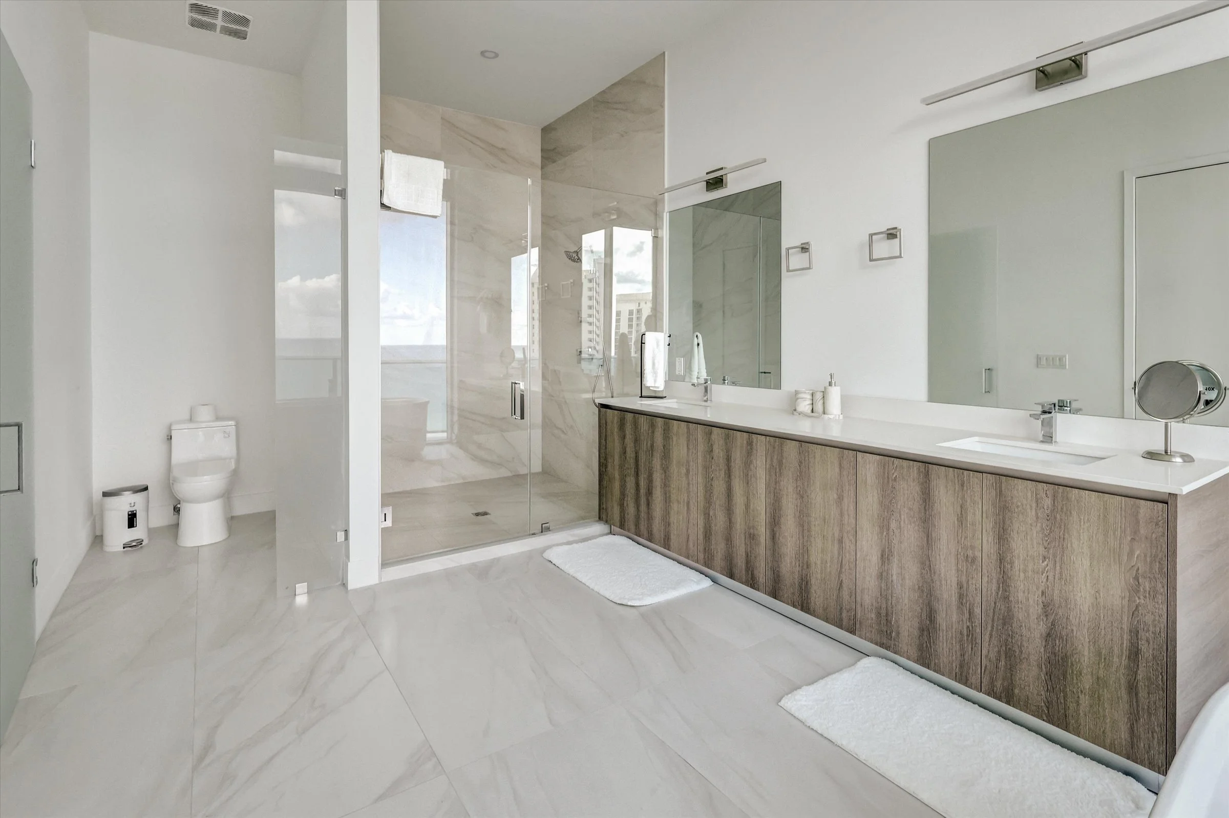 34-17550 Collins Ave-34.jpg