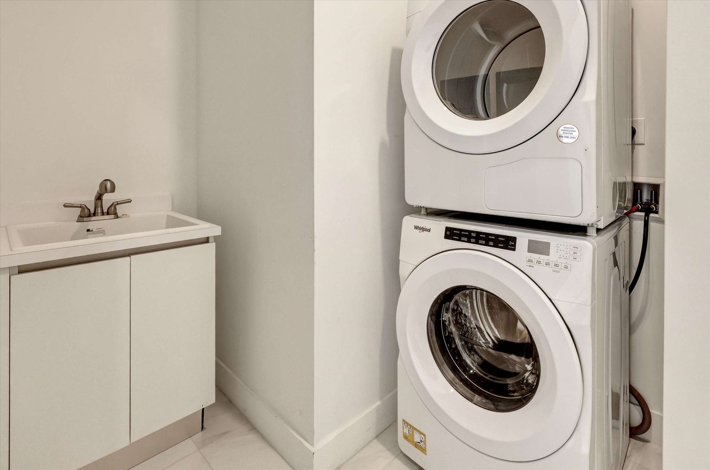 26-17550 Collins Ave-26.jpg