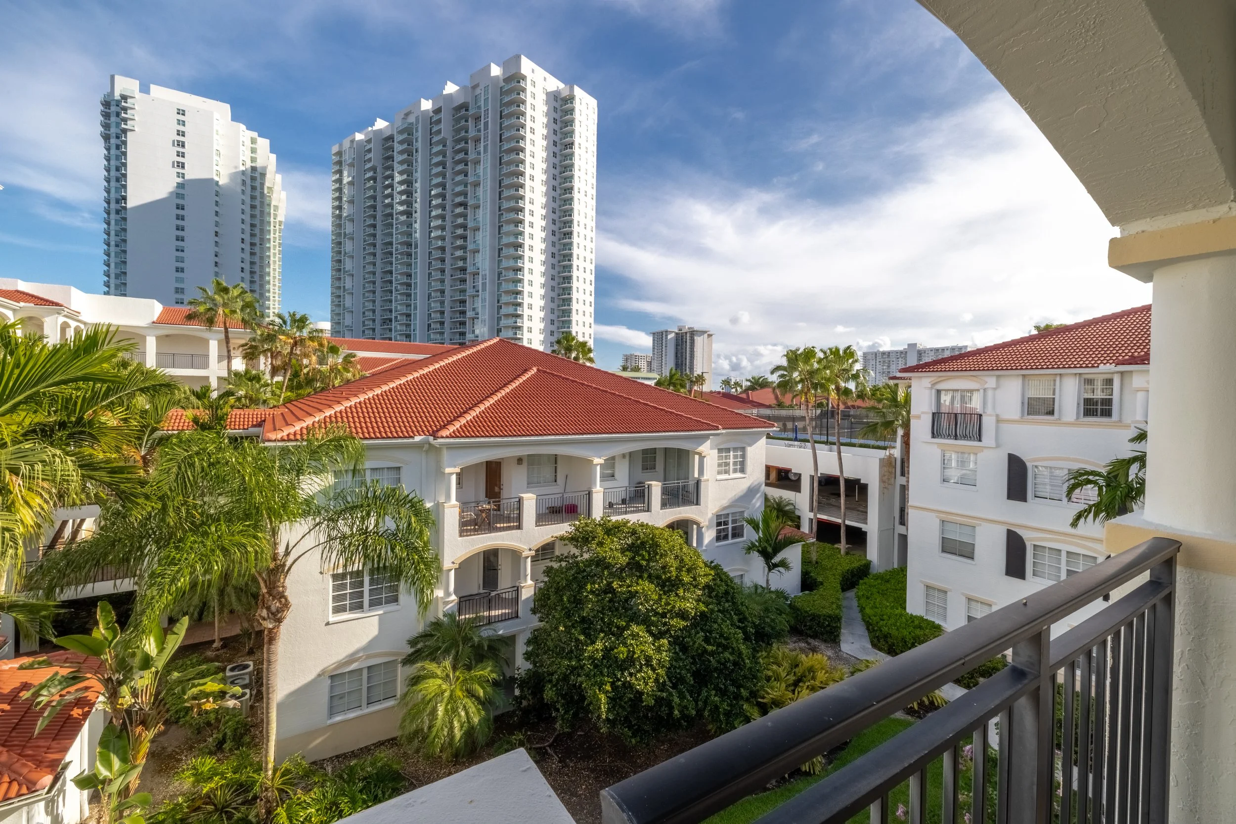 Balcony-1.jpg