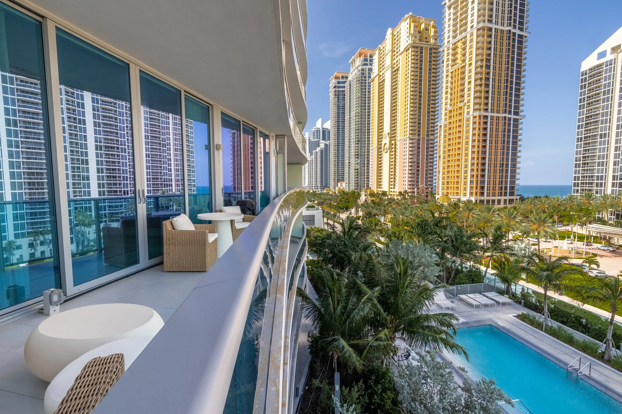 Balcony-3-2.jpg