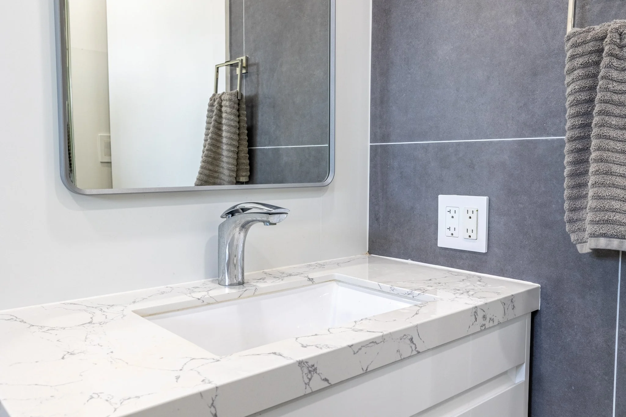 bathroom-2.jpg