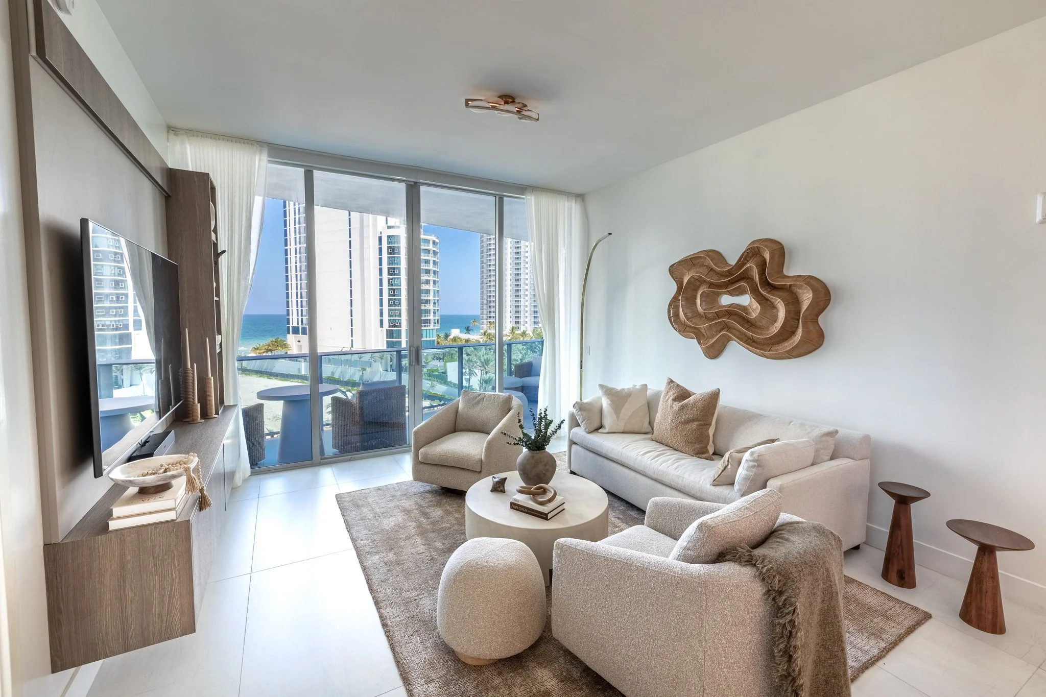 living room-2.jpg