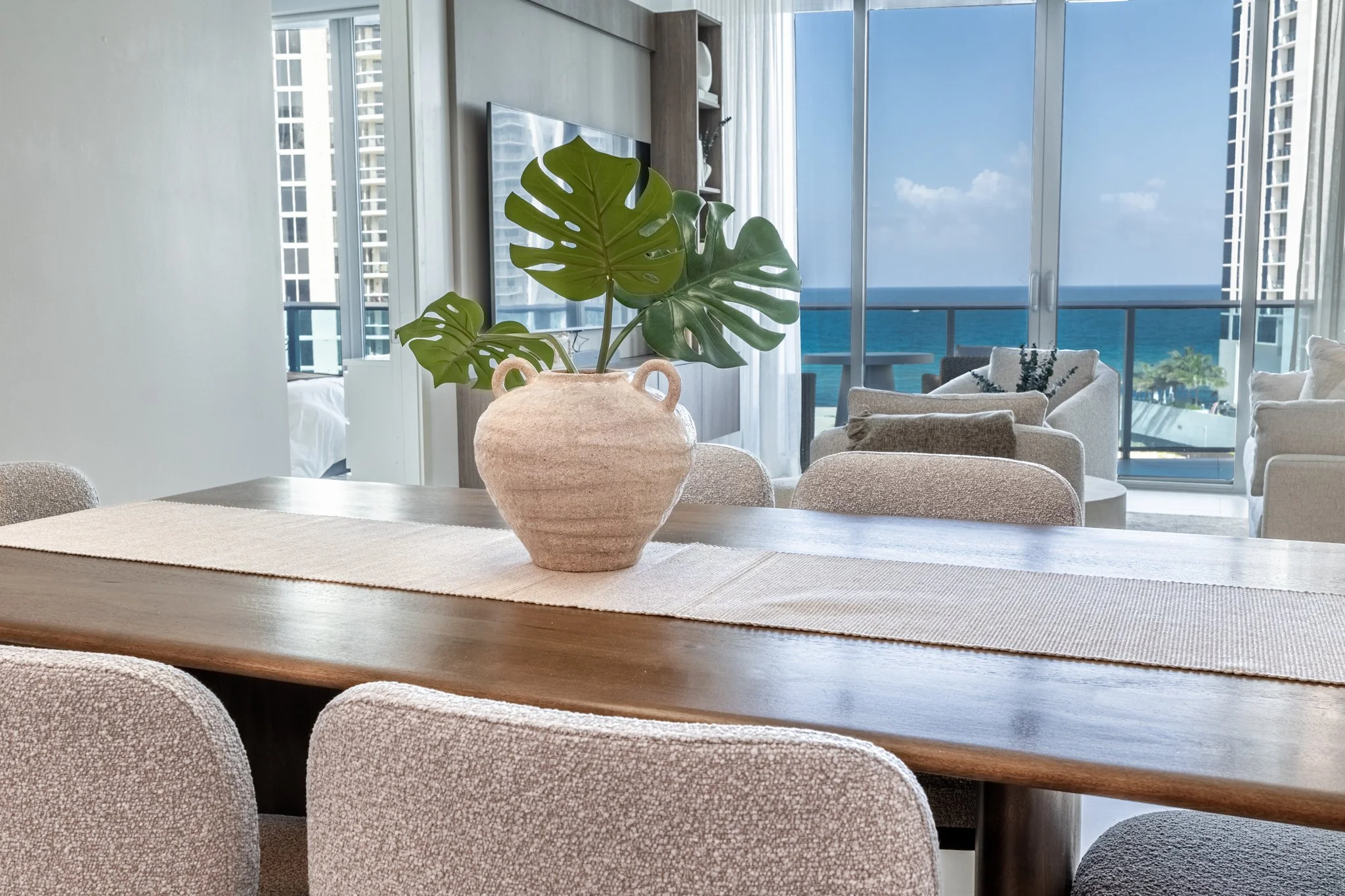 Dining room-4.jpg