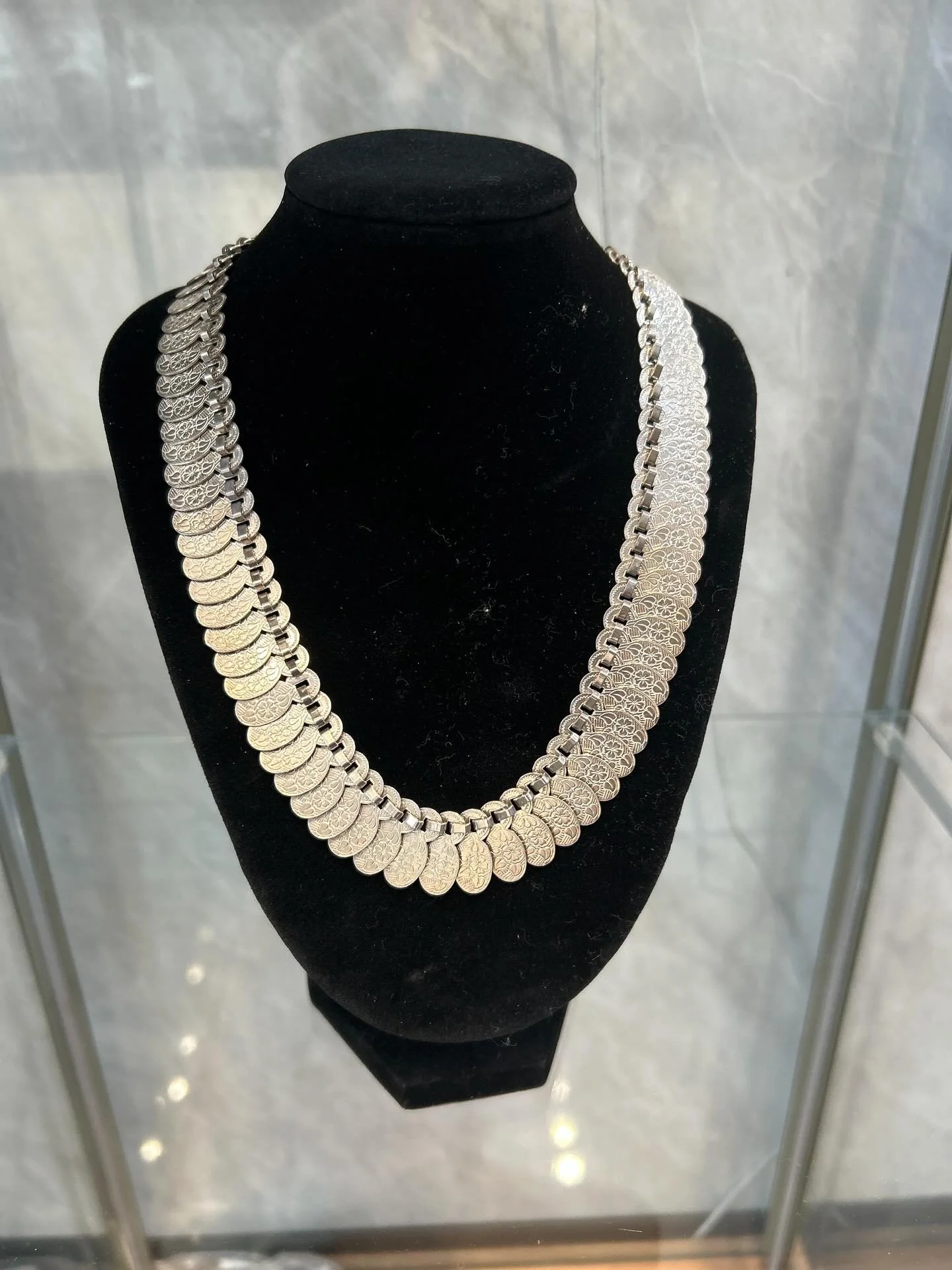 A selection of some of our silver items

#ivygoldexchange #silver #preloved