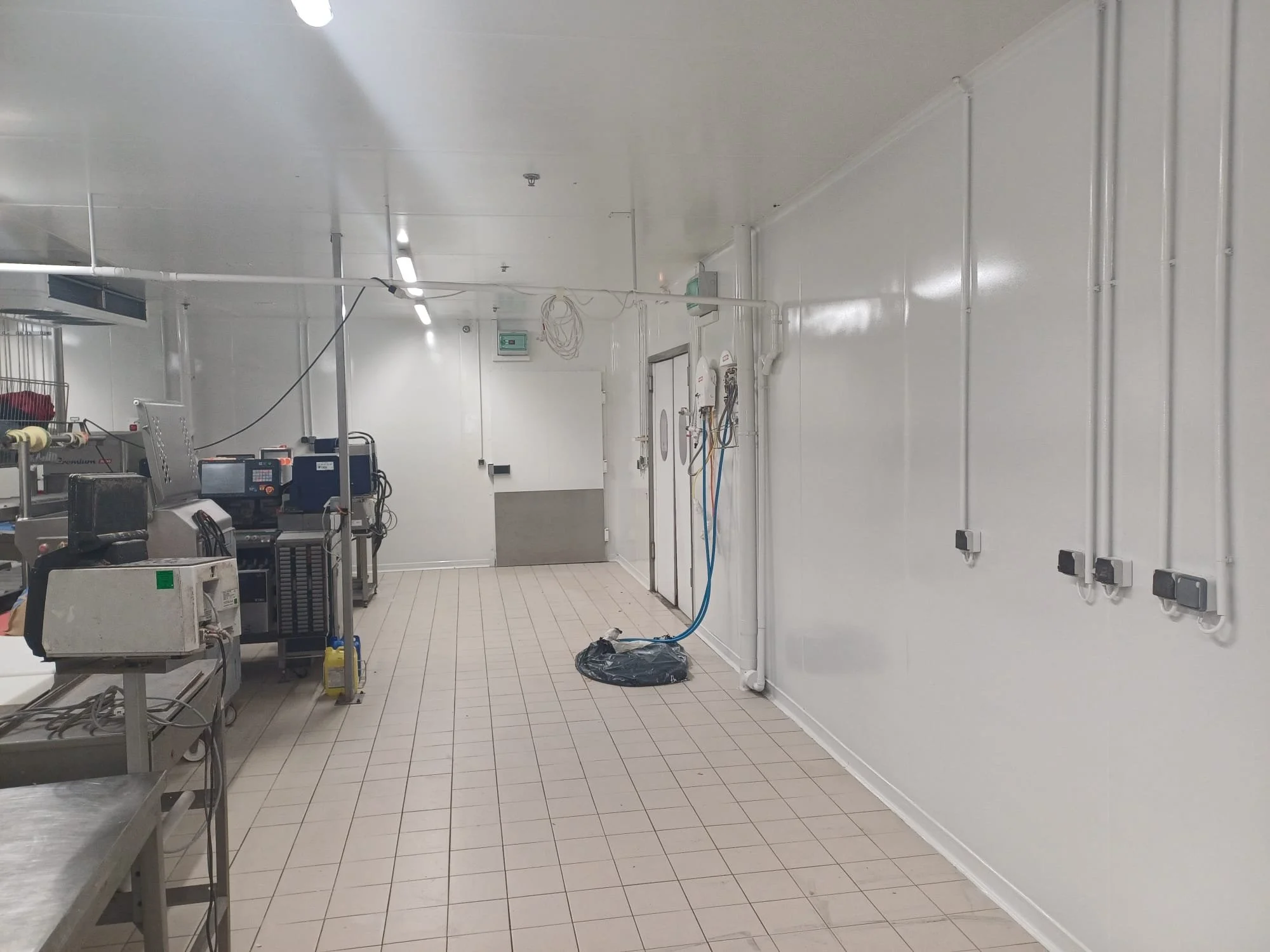 WhatsApp Image 2025-06-20 à 14.40.15_0b1b736f.jpg