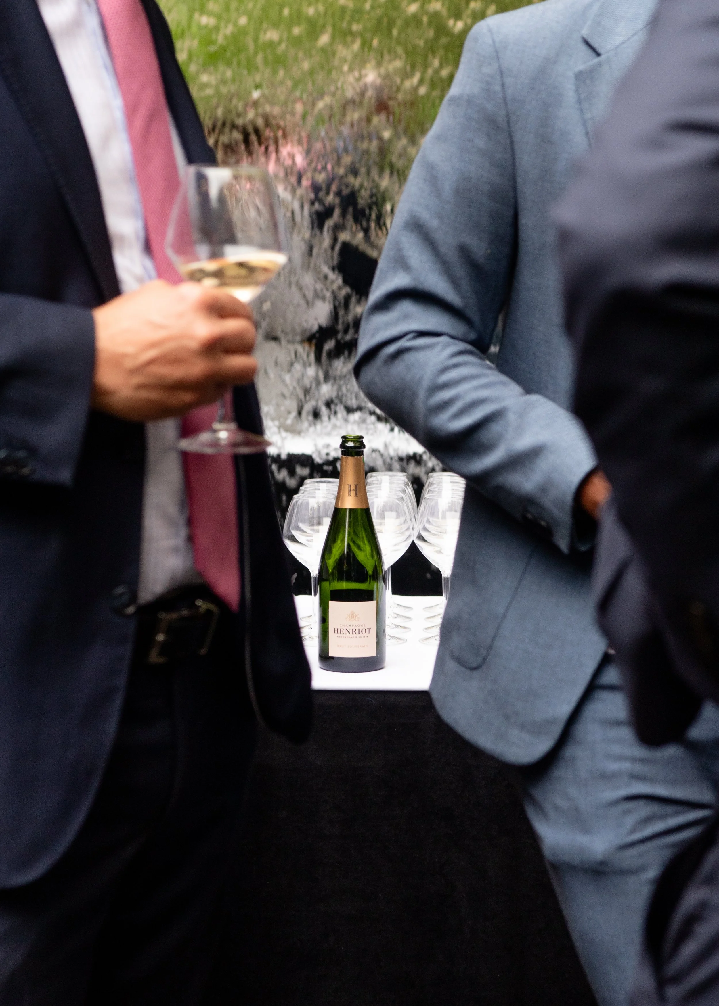 ©Pauline de Sars-Bacchus Business Club 9-06-58.jpg
