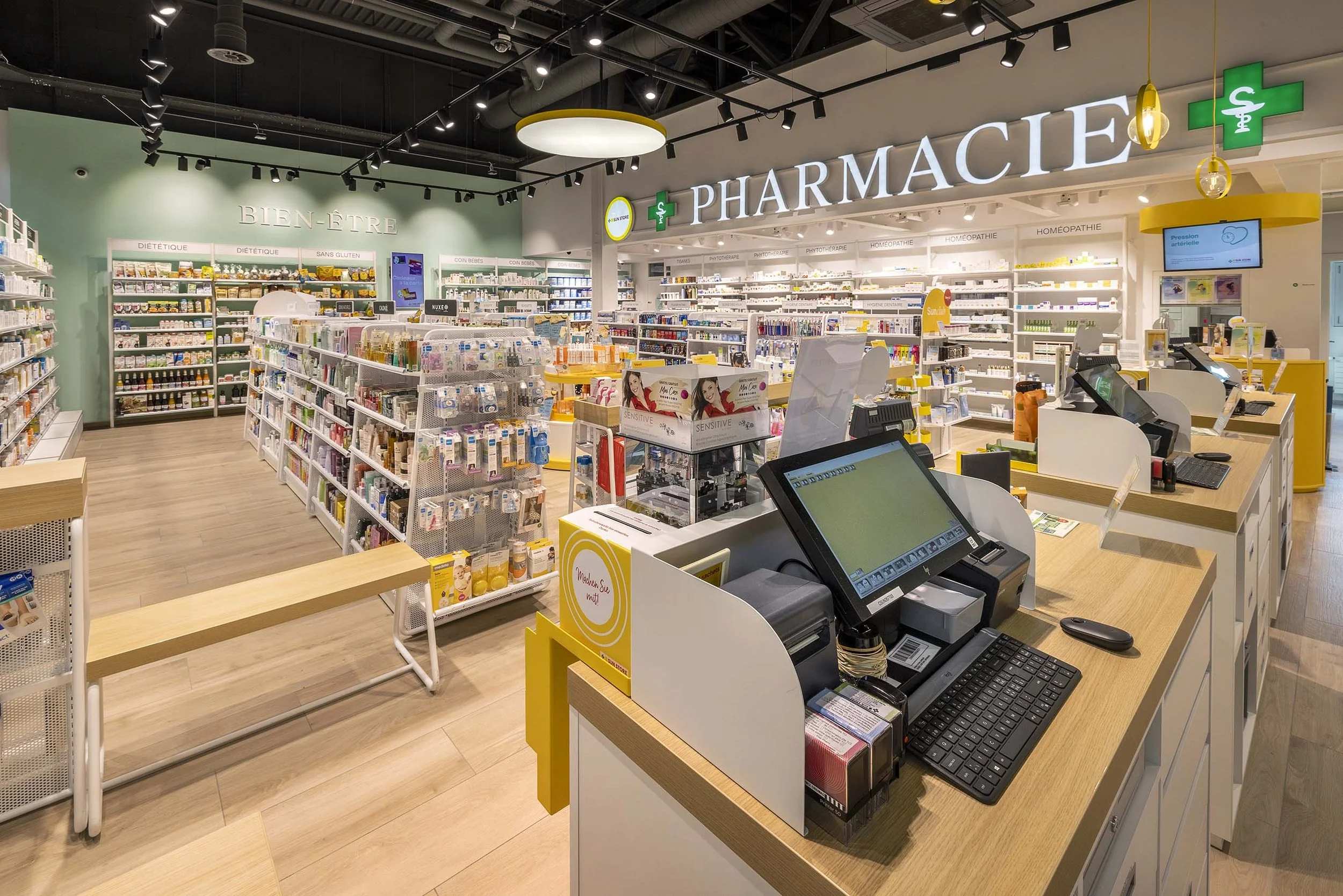 Bida_Sunstar_La Chaux-de-Fonds Eplatures_agencement-pharmacie (2).jpg