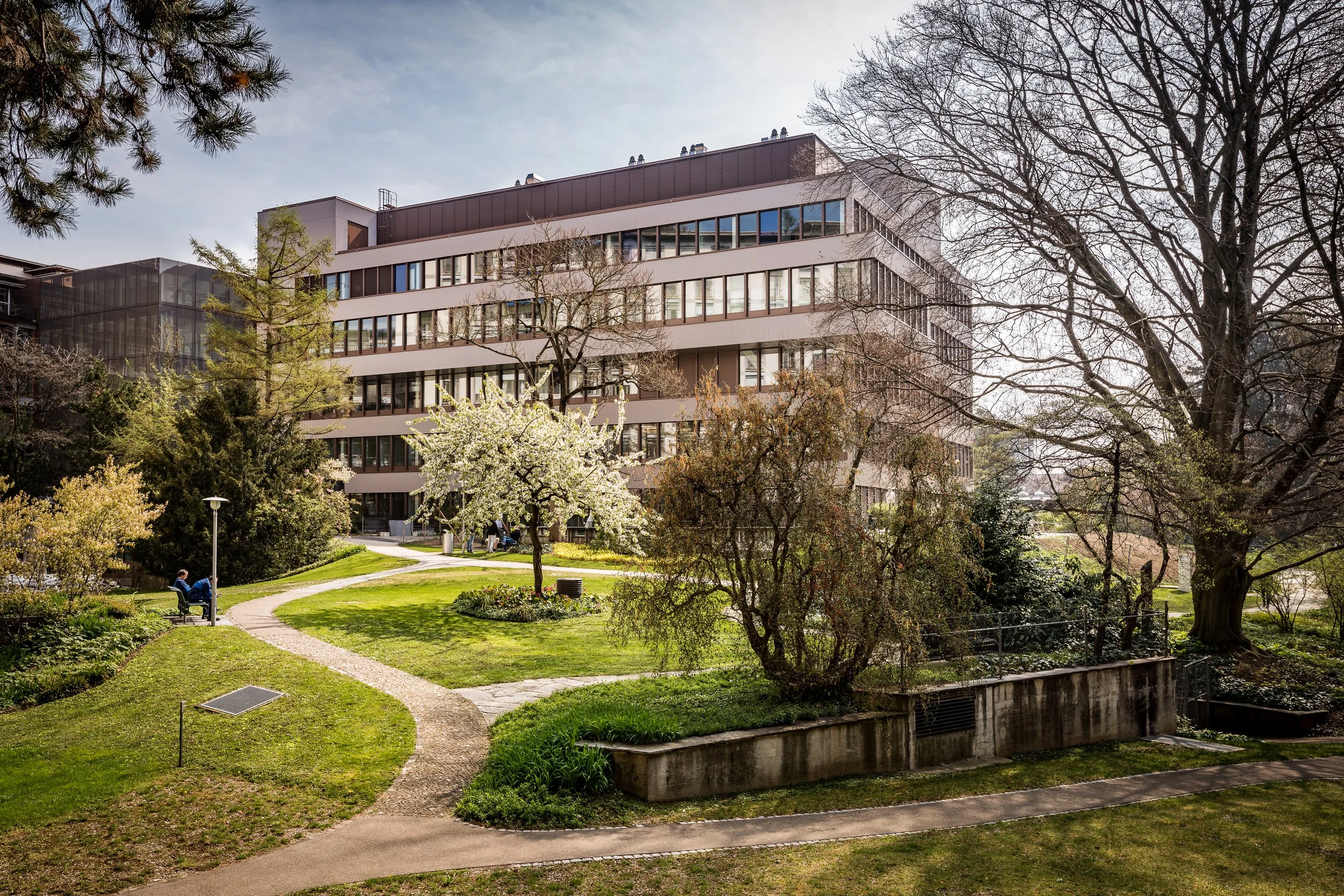 Hôpital universitaire de Zurich_Établissements de santé en Suisse_med-design_Aménagement intérieur de Pendt (14).jpg