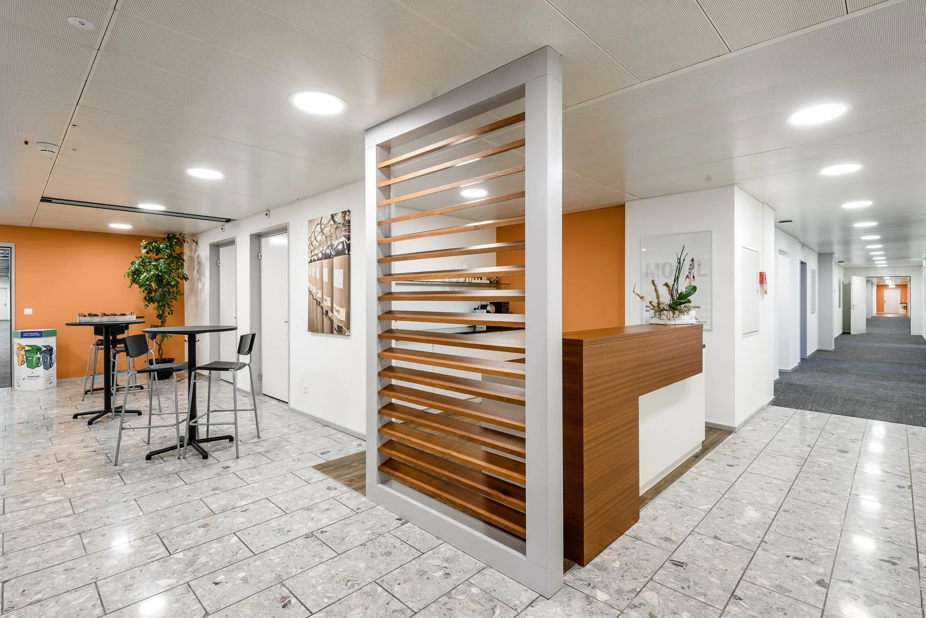Aerztekasse_Gesundheitseinrichtungen_med-design_Pendt Innenausbau (19).jpg