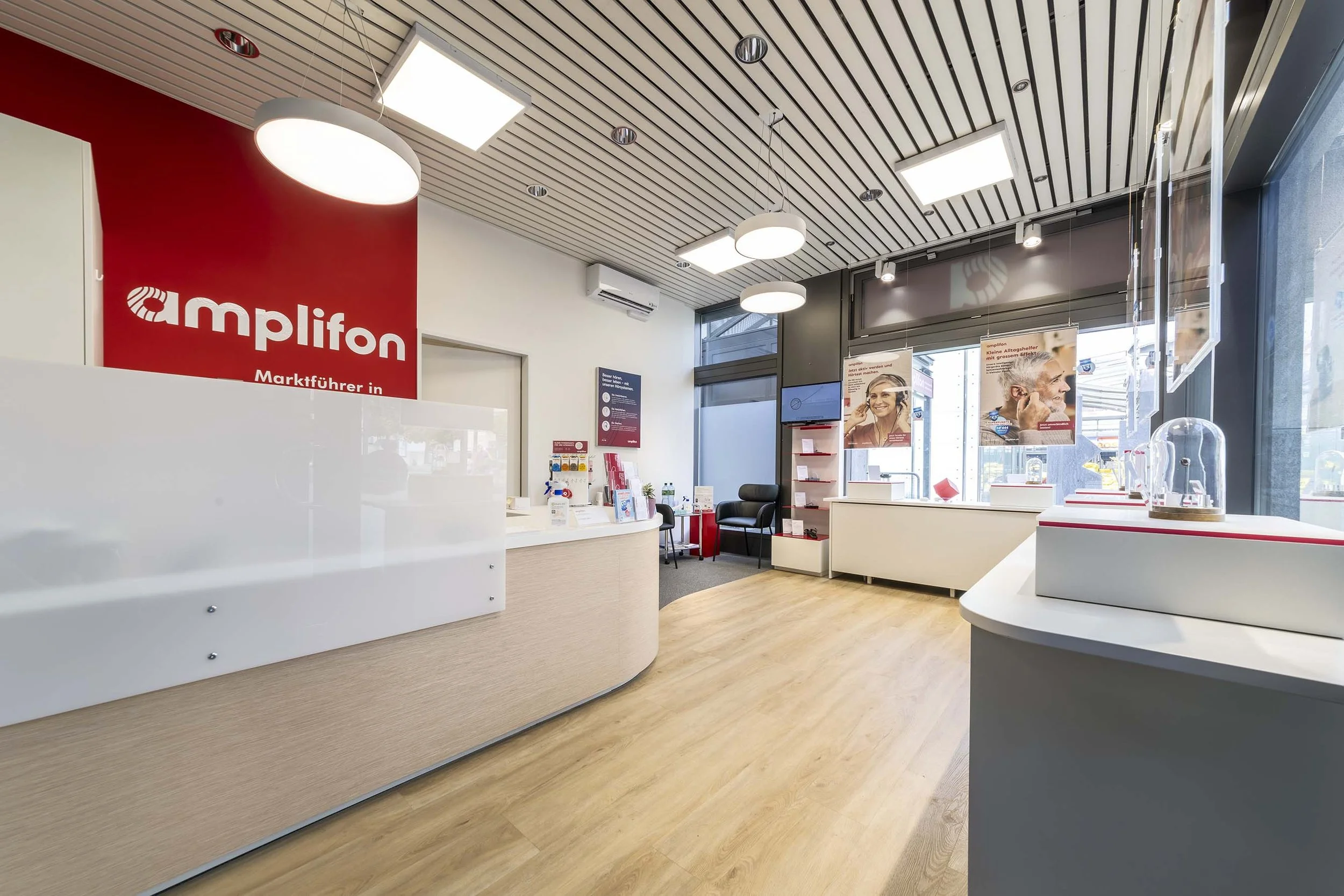 Amplifon - med-design.ch : aménagement de magasins, aménagement intérieur, secteur de la santé, Suisse