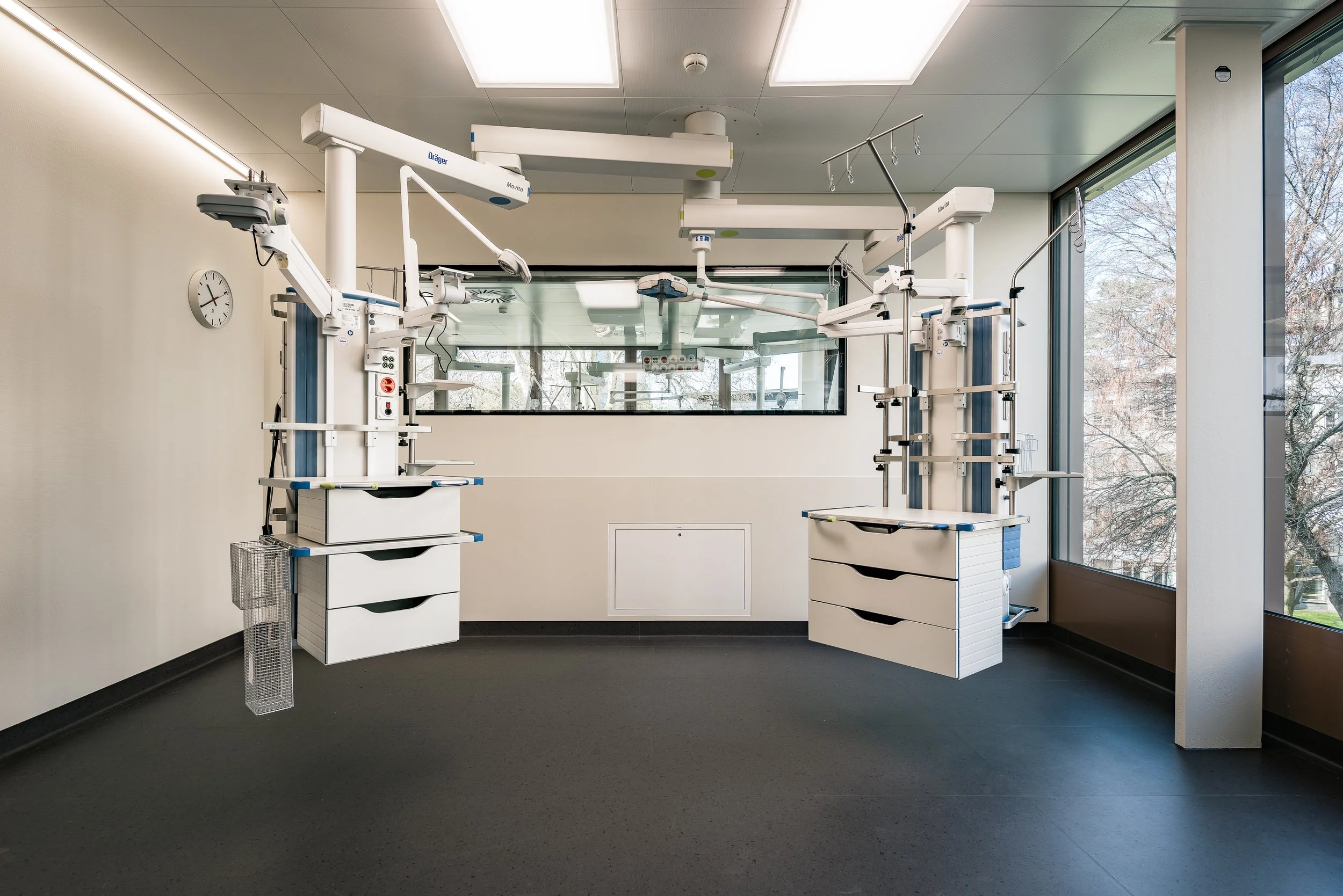 Hôpital universitaire de Zurich_Établissements de santé en Suisse_med-design_Aménagement intérieur de Pendt (3).jpg