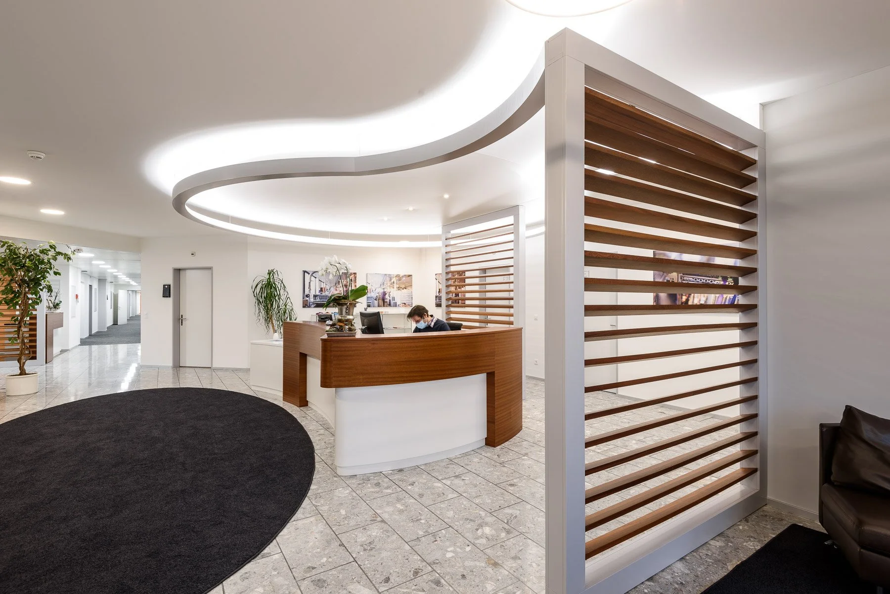 Aerztekasse_Gesundheitseinrichtungen_med-design_Pendt Innenausbau (3).jpg