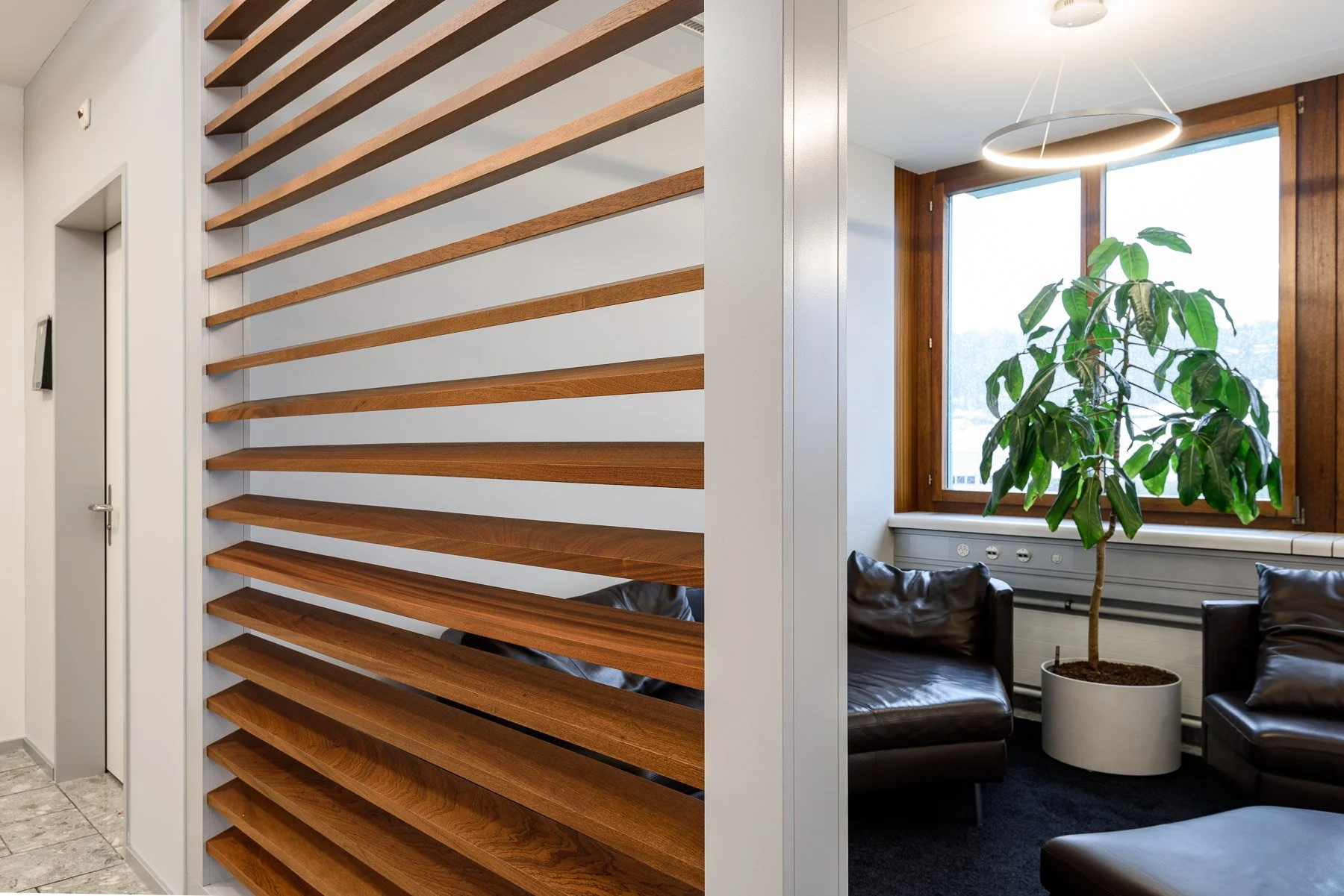 Aerztekasse_Gesundheitseinrichtungen_med-design_Pendt Innenausbau (17).jpg