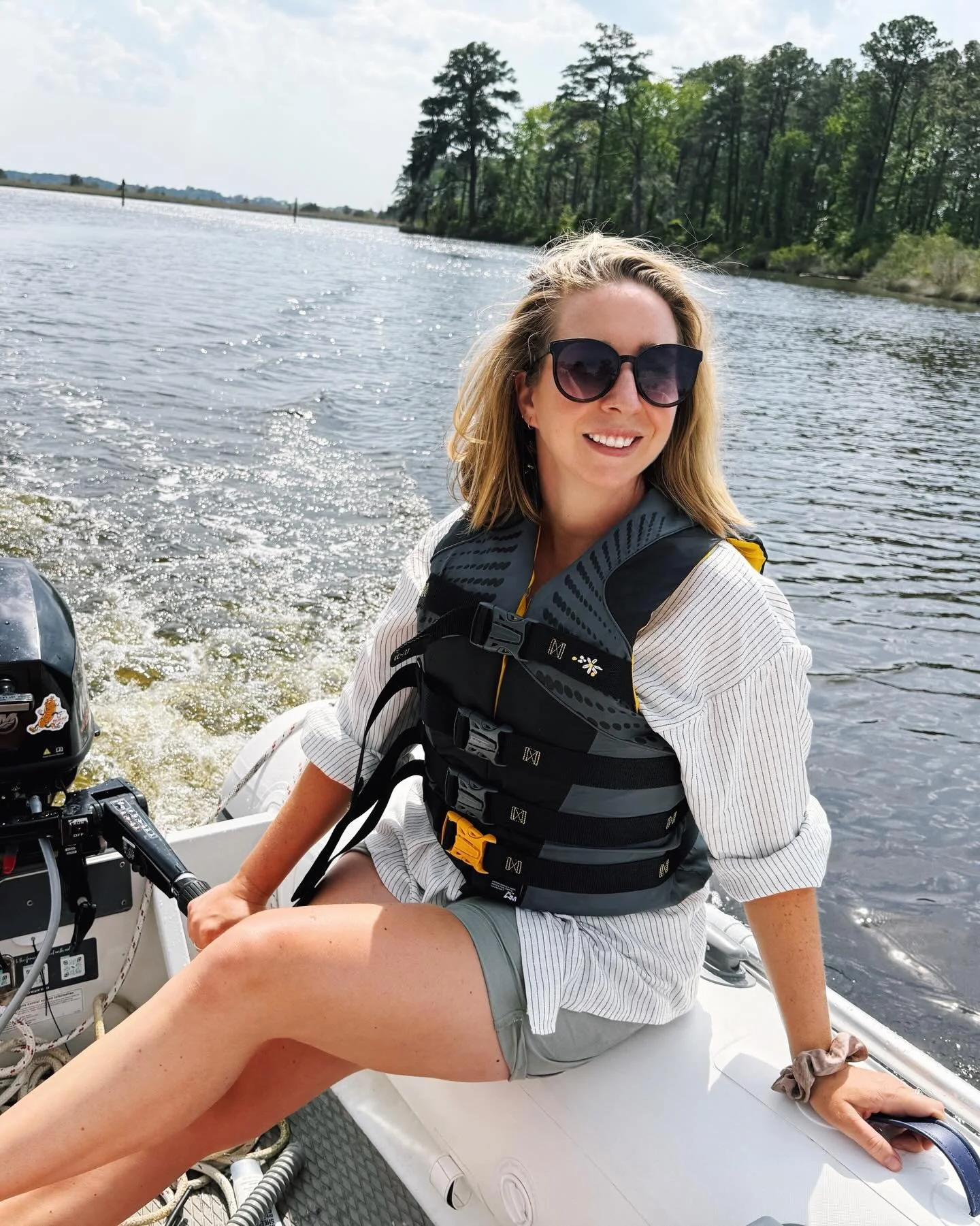 What a week! So many updates and lots of progress. Most importantly, the Captain successfully fixed the water pump and we now have a working engine!

We worked late into the night prepping for a Saturday morning shakedown sail. However, the water lev