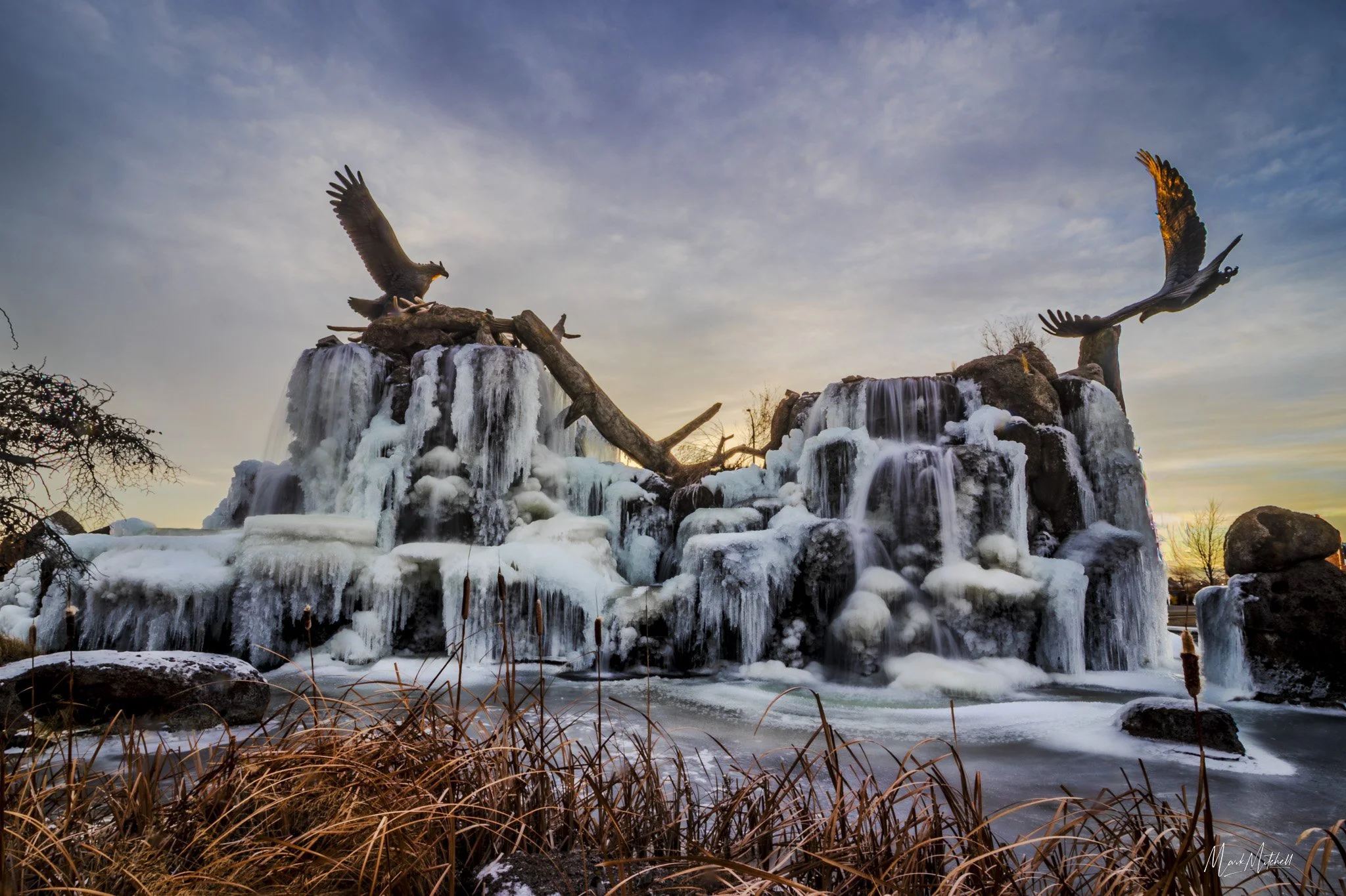 Frozen Giant Eagle Waterfall Nest Traffic Circle