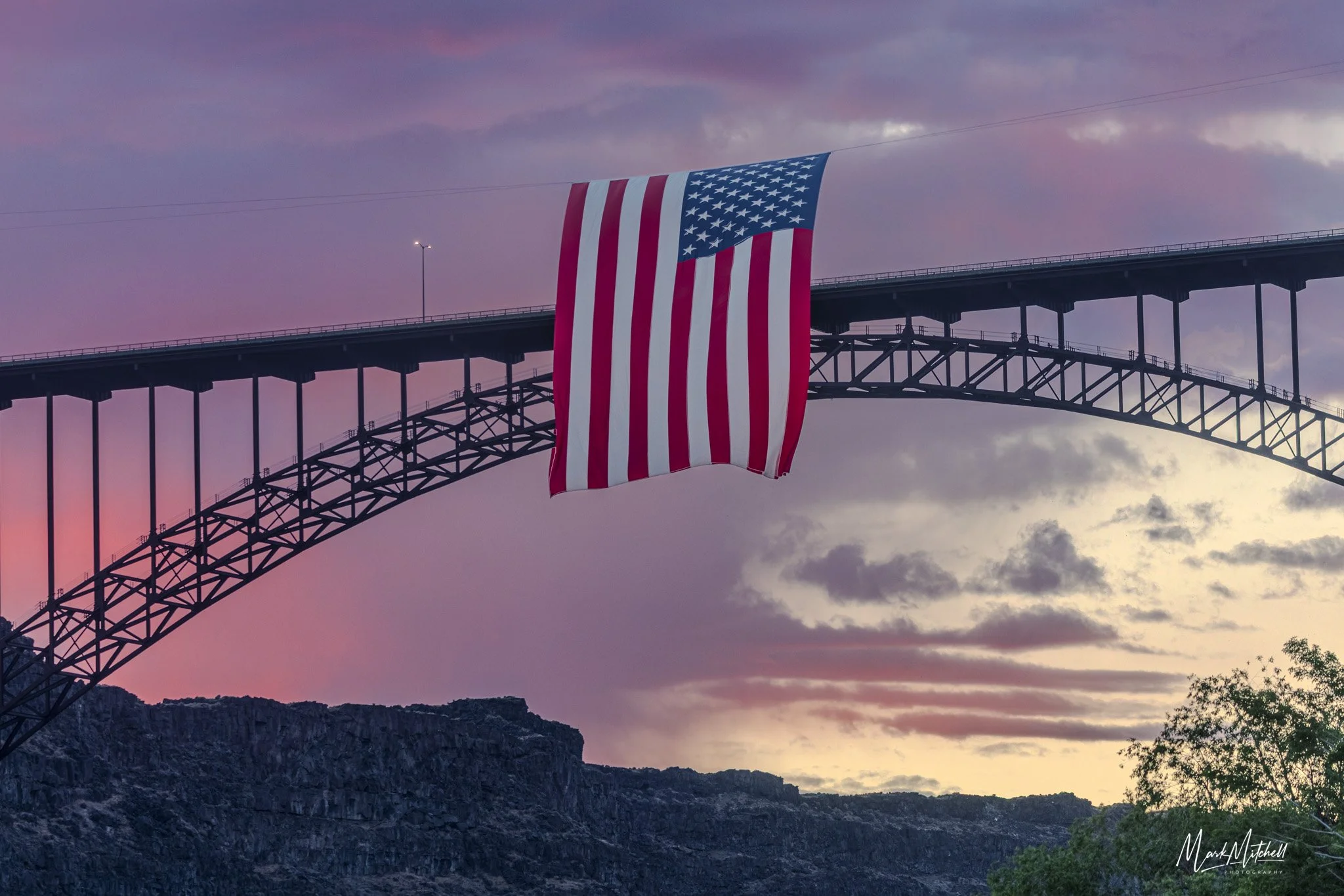 The Patriot on Display at the Perrine Bridge.jpg
