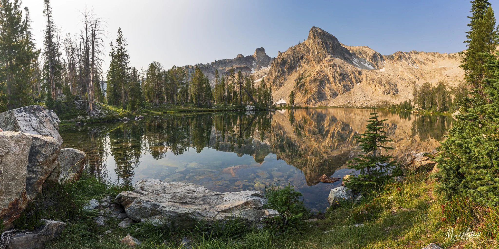 Twin Lakes Panorama.jpg