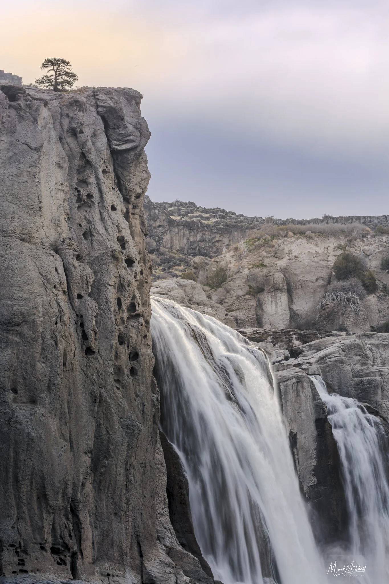 Shoshone Falls from the North Riverbank.jpg
