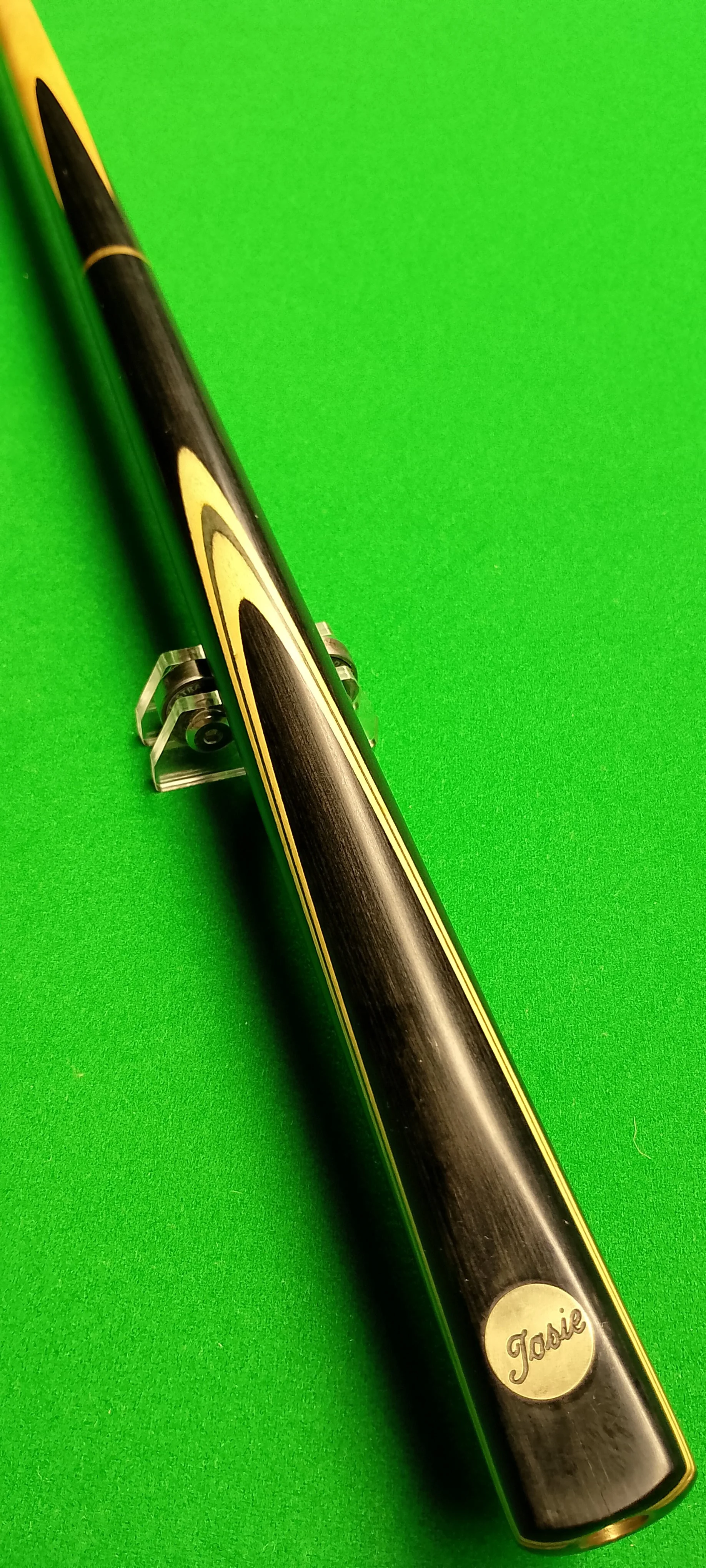 True Ultimate Bilston Cues, Ebony (No.2)
