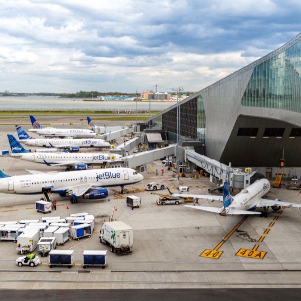 JetBlue pilots respond to disappointing Q4

JetBlue pilots, represented by ALPA, have voiced their concerns regarding the airline's disappointing financial performance in Q4 2025. Capt. Wayne Scales emphasized the pilots' dedication to JetBlue and ca