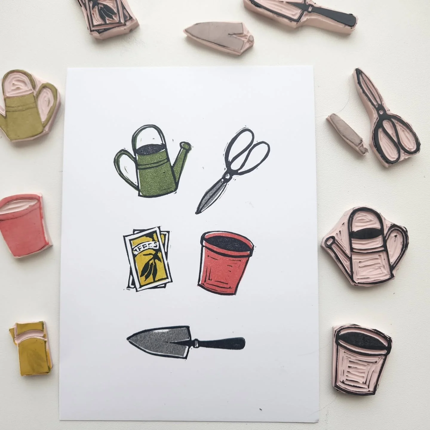 Gardening Series 🌼🌱☀️🪏

Working on a series of blocks that depict the feel of gardening...picture your hands in the dirt and the excitement and hope of sowing new seeds.

So happy with how these turned out. Working on a final print to add to the s